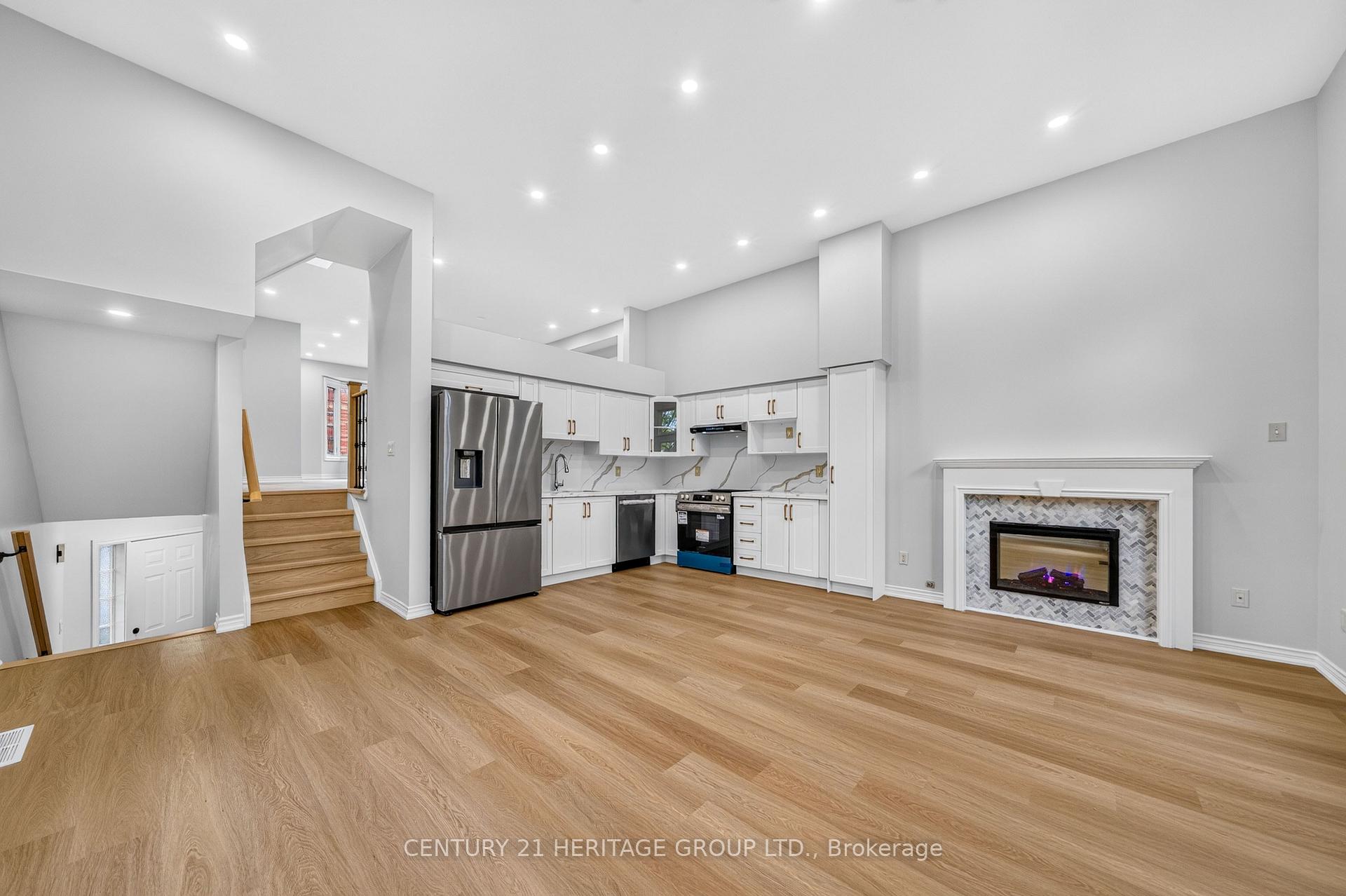 Photo 10 of Unit 1, 1 Guildpark Pathway, Scarborough, Guildwood — HOMEH