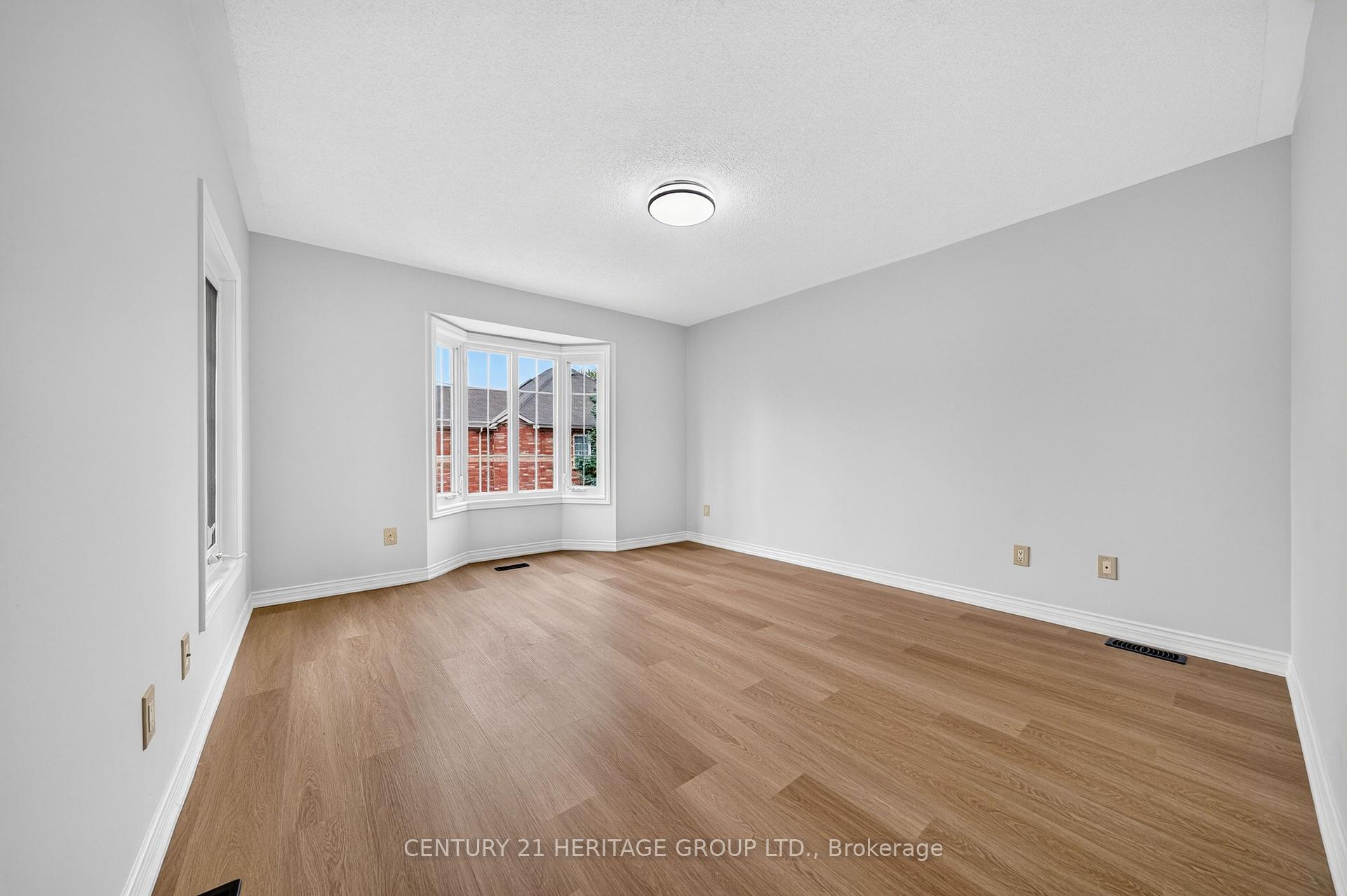 Photo 33 of Unit 1, 1 Guildpark Pathway, Scarborough, Guildwood — HOMEH