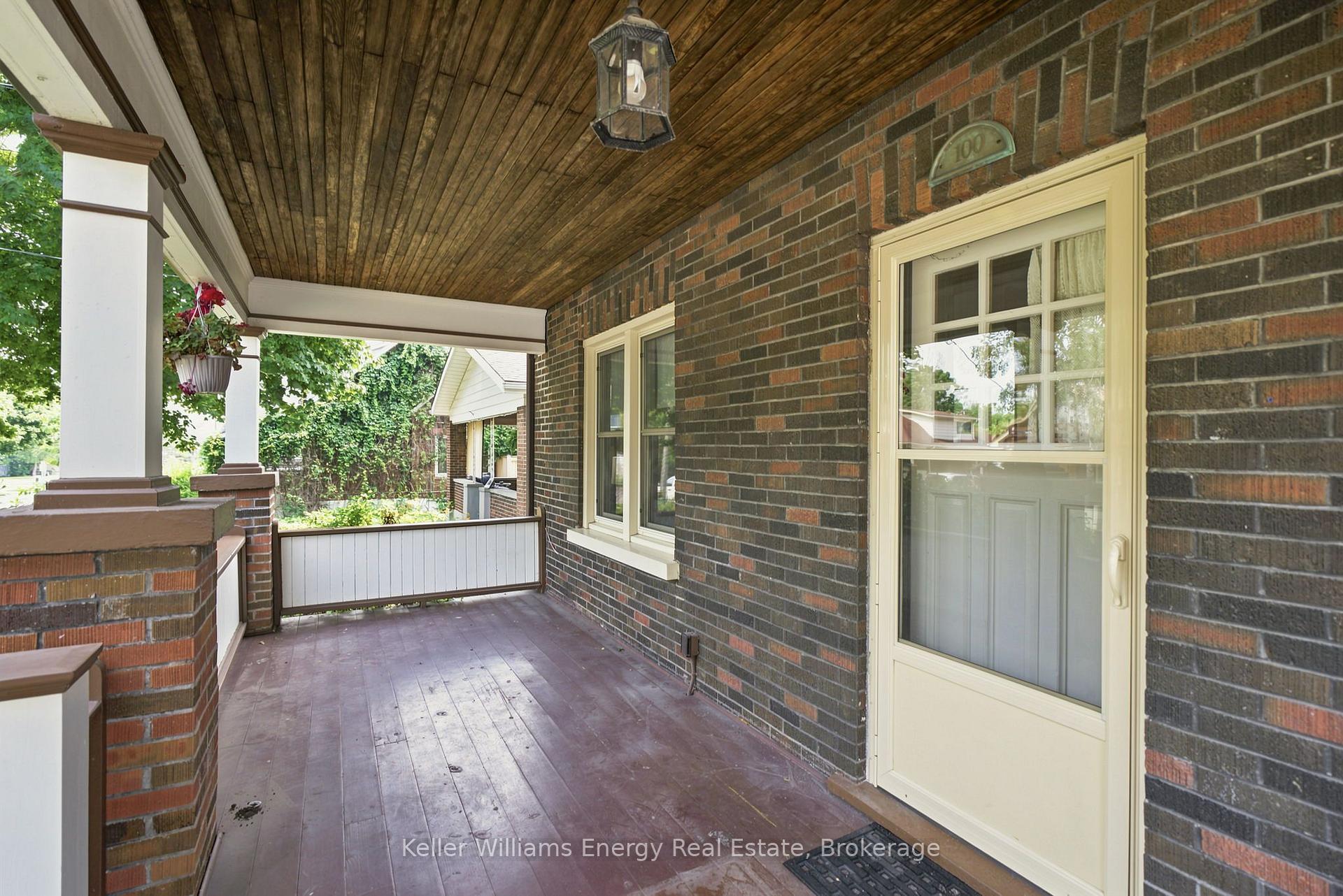 Photo 4 of 100 Burk Street, Oshawa, Vanier — HOMEH