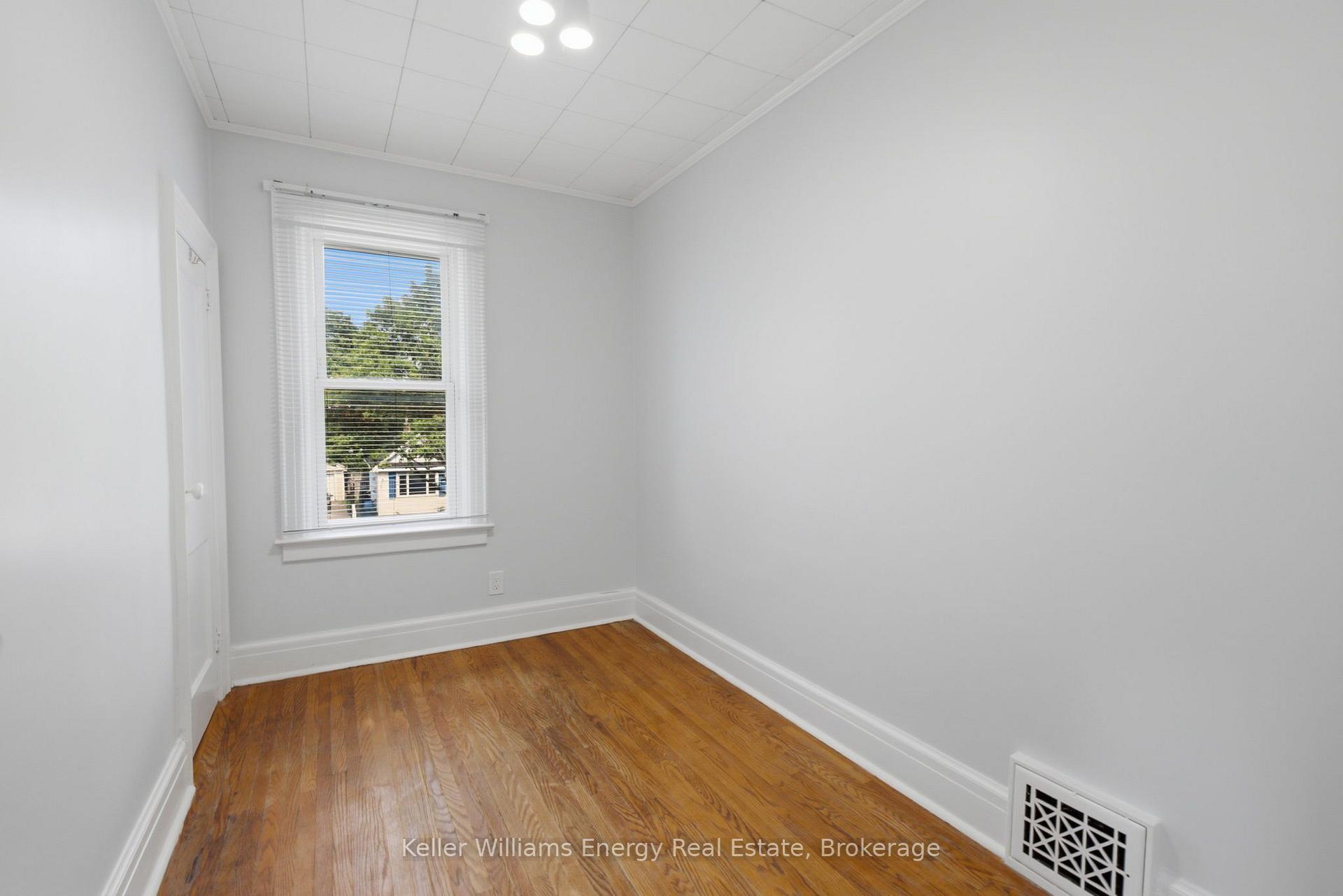 Photo 19 of 100 Burk Street, Oshawa, Vanier — HOMEH