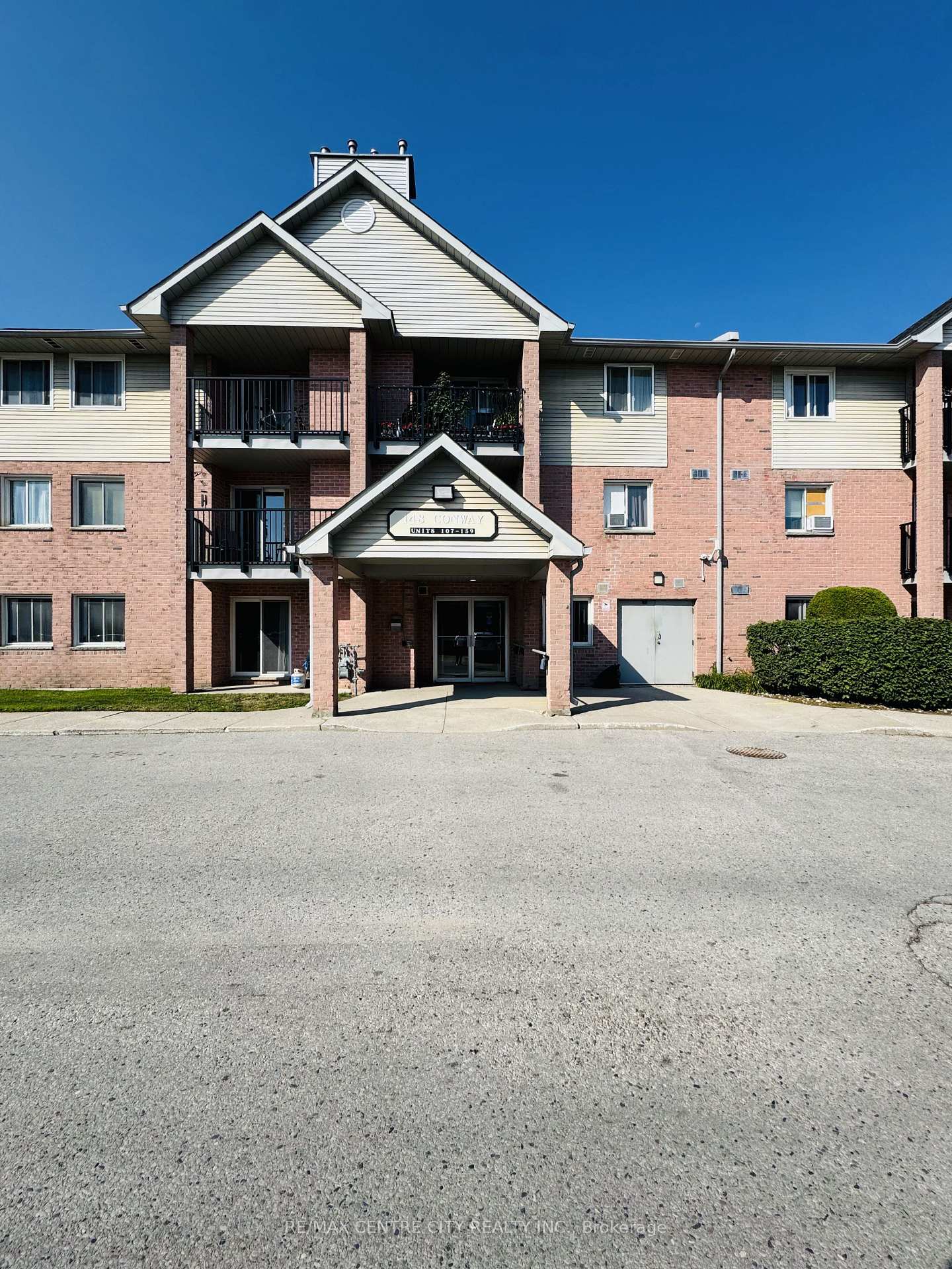 Photo 1 of Unit 111, 148 Conway Drive, London, South X — HOMEH