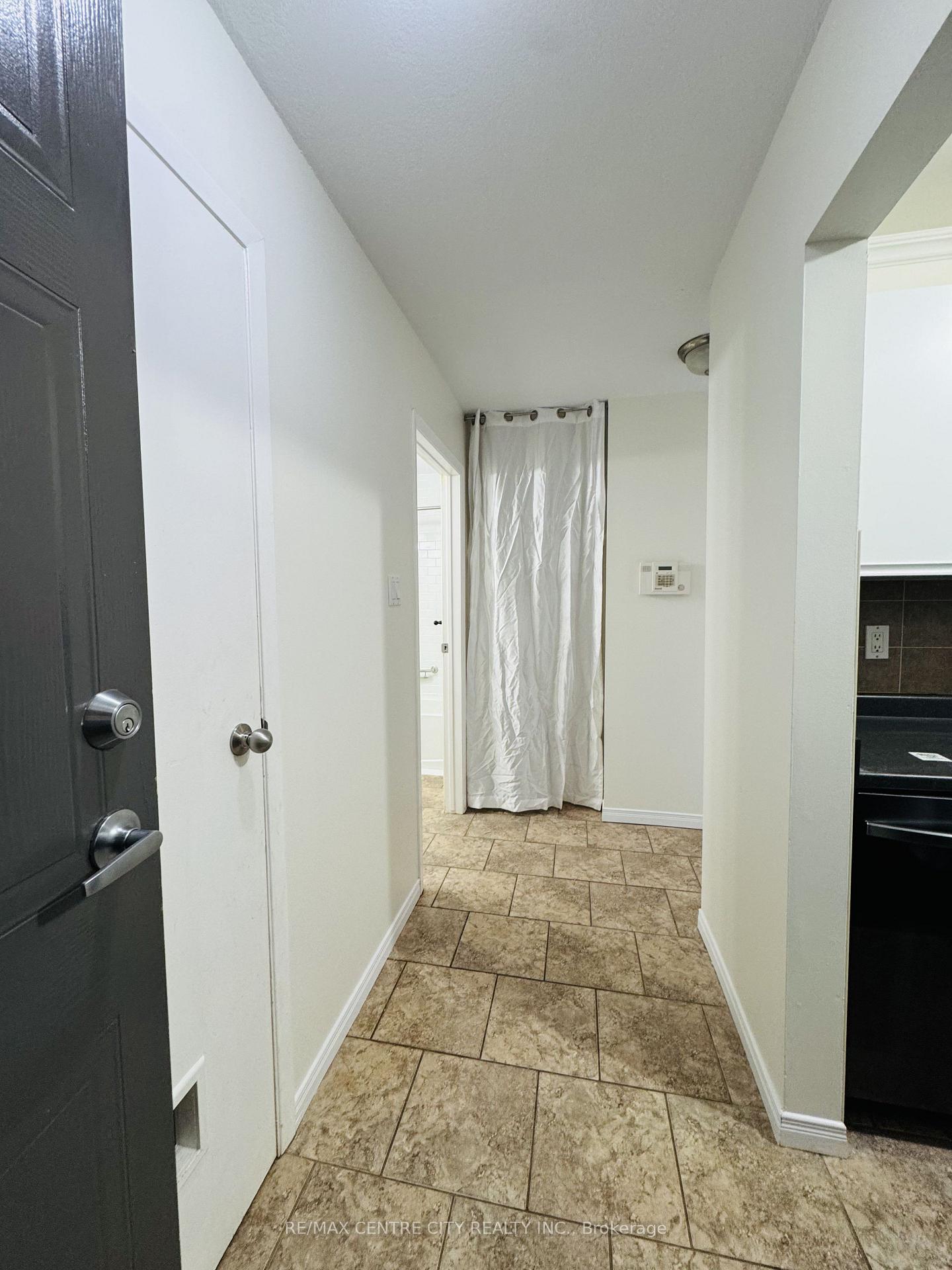Photo 3 of Unit 111, 148 Conway Drive, London, South X — HOMEH