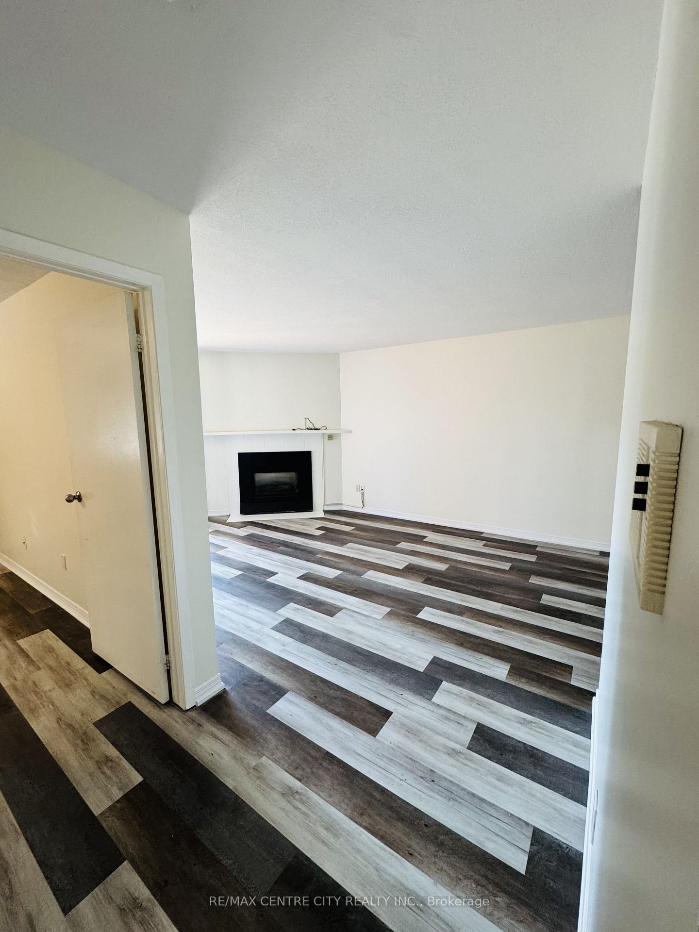 Photo 7 of Unit 111, 148 Conway Drive, London, South X — HOMEH