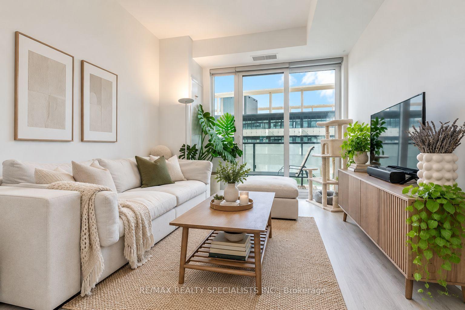 Photo 15 of Unit 2003, 470 Front Street W, Toronto, Waterfront Communities — HOMEH