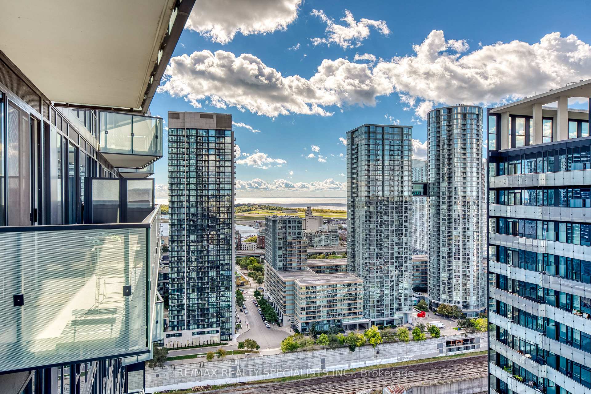 Photo 25 of Unit 2003, 470 Front Street W, Toronto, Waterfront Communities — HOMEH