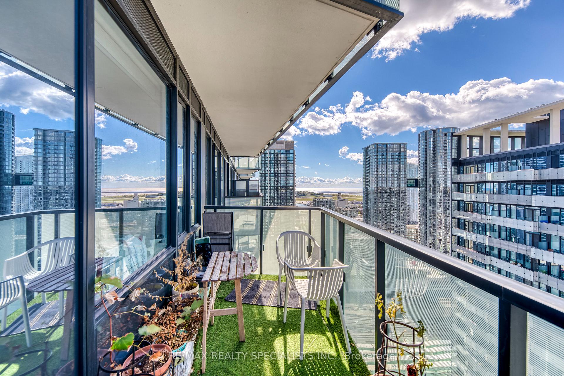 Photo 27 of Unit 2003, 470 Front Street W, Toronto, Waterfront Communities — HOMEH