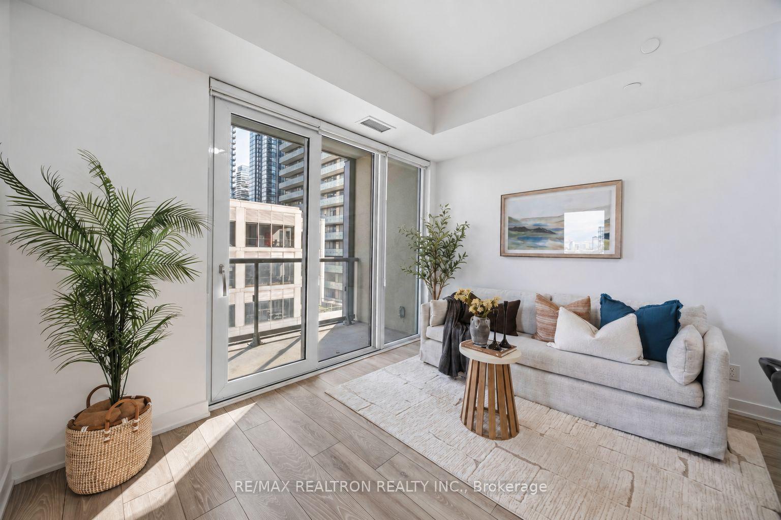 Photo 8 of Unit 1003, 108 Peter Street, Toronto, Waterfront Communities — HOMEH