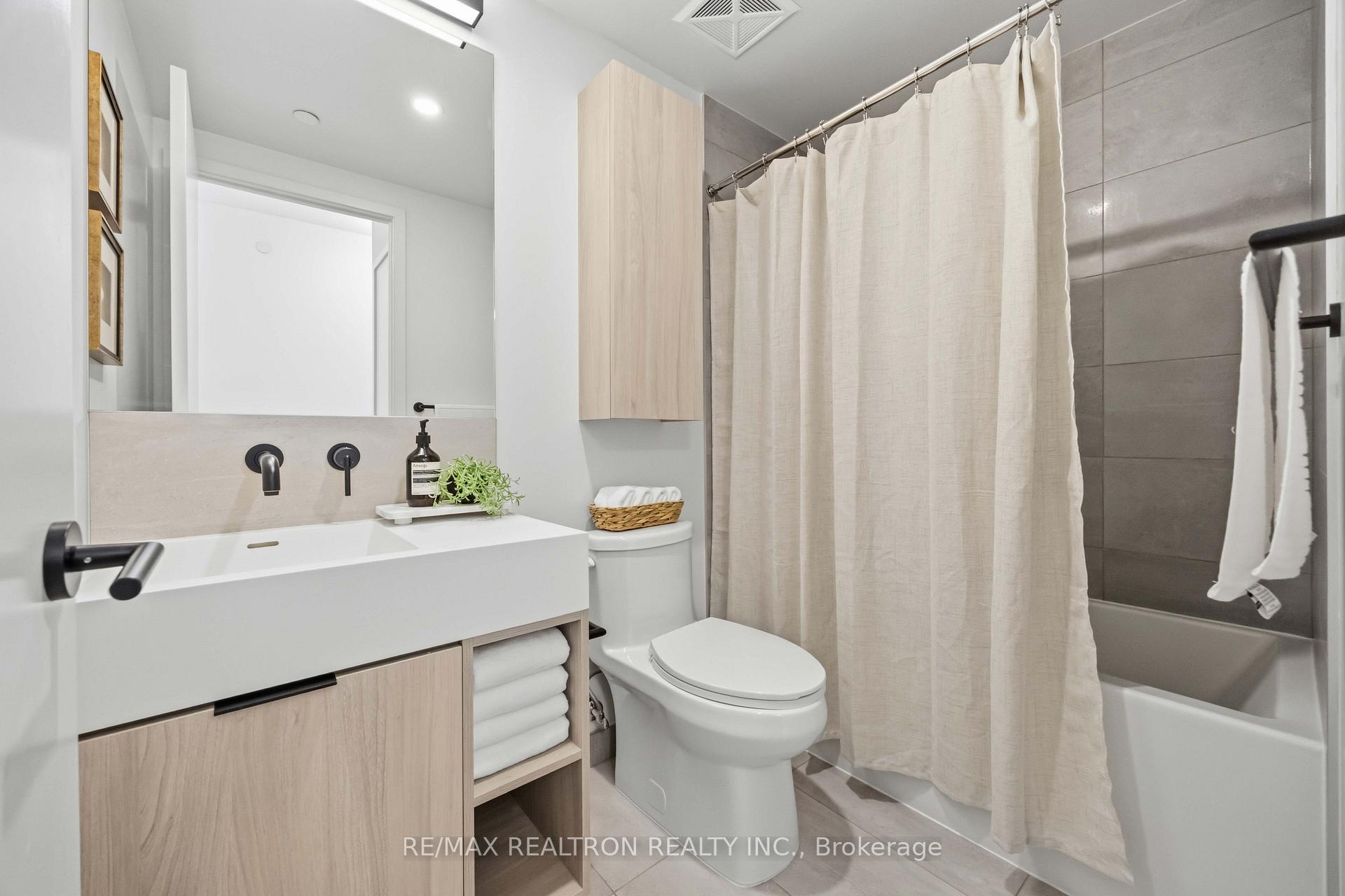 Photo 19 of Unit 1003, 108 Peter Street, Toronto, Waterfront Communities — HOMEH