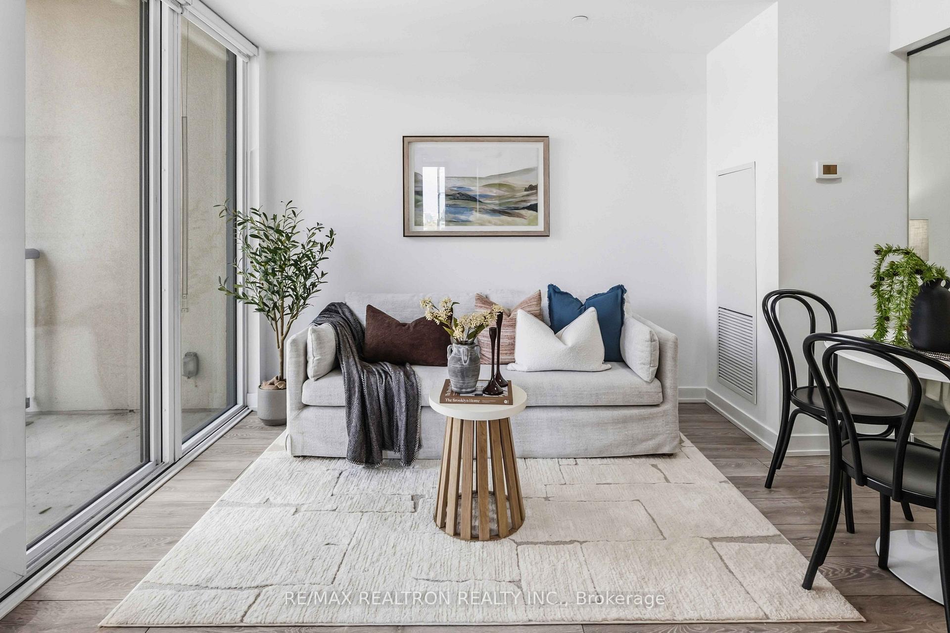Photo 2 of Unit 1003, 108 Peter Street, Toronto, Waterfront Communities — HOMEH