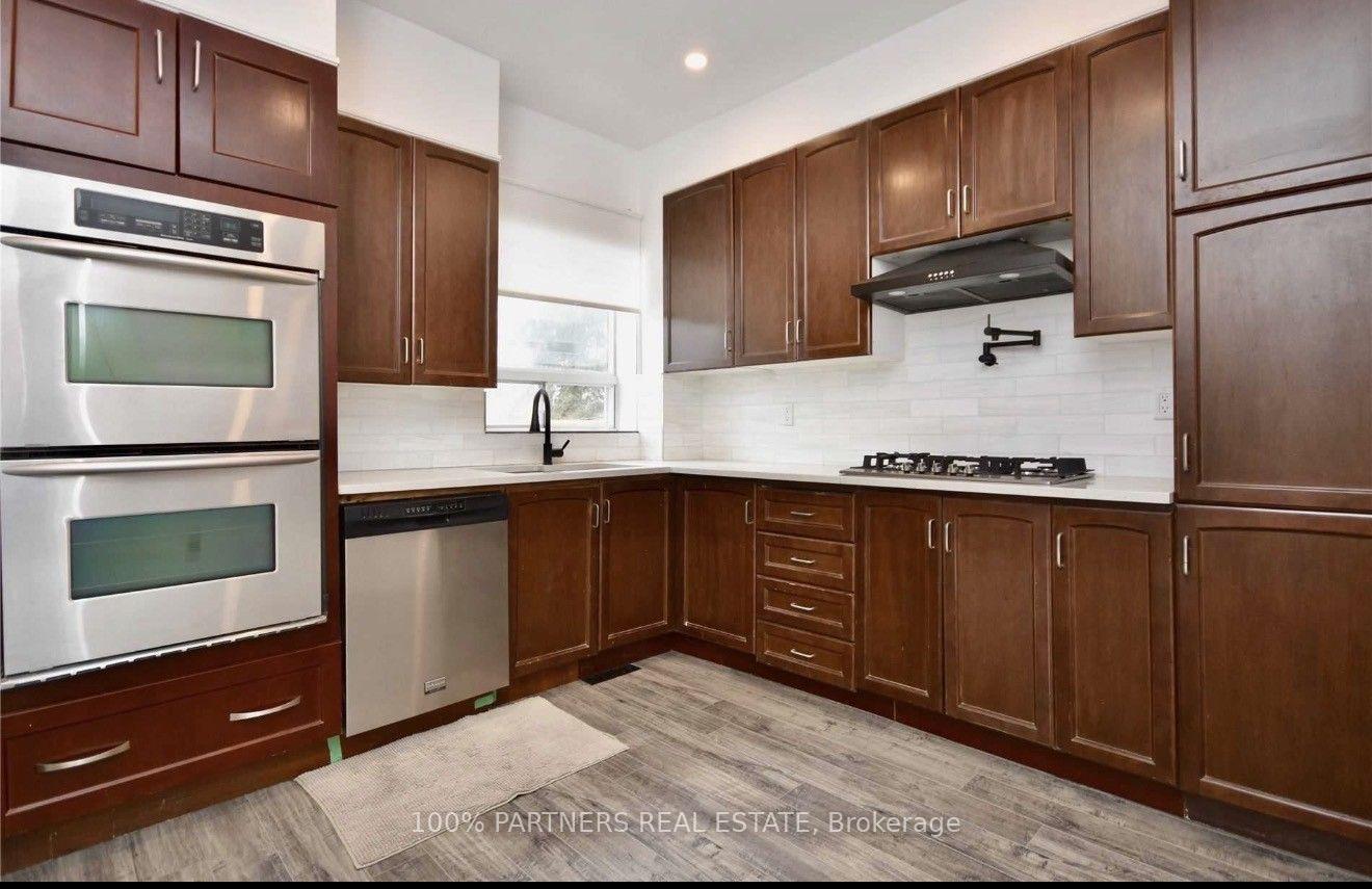 Photo 10 of 634 Dominion Avenue, Midland — HOMEH