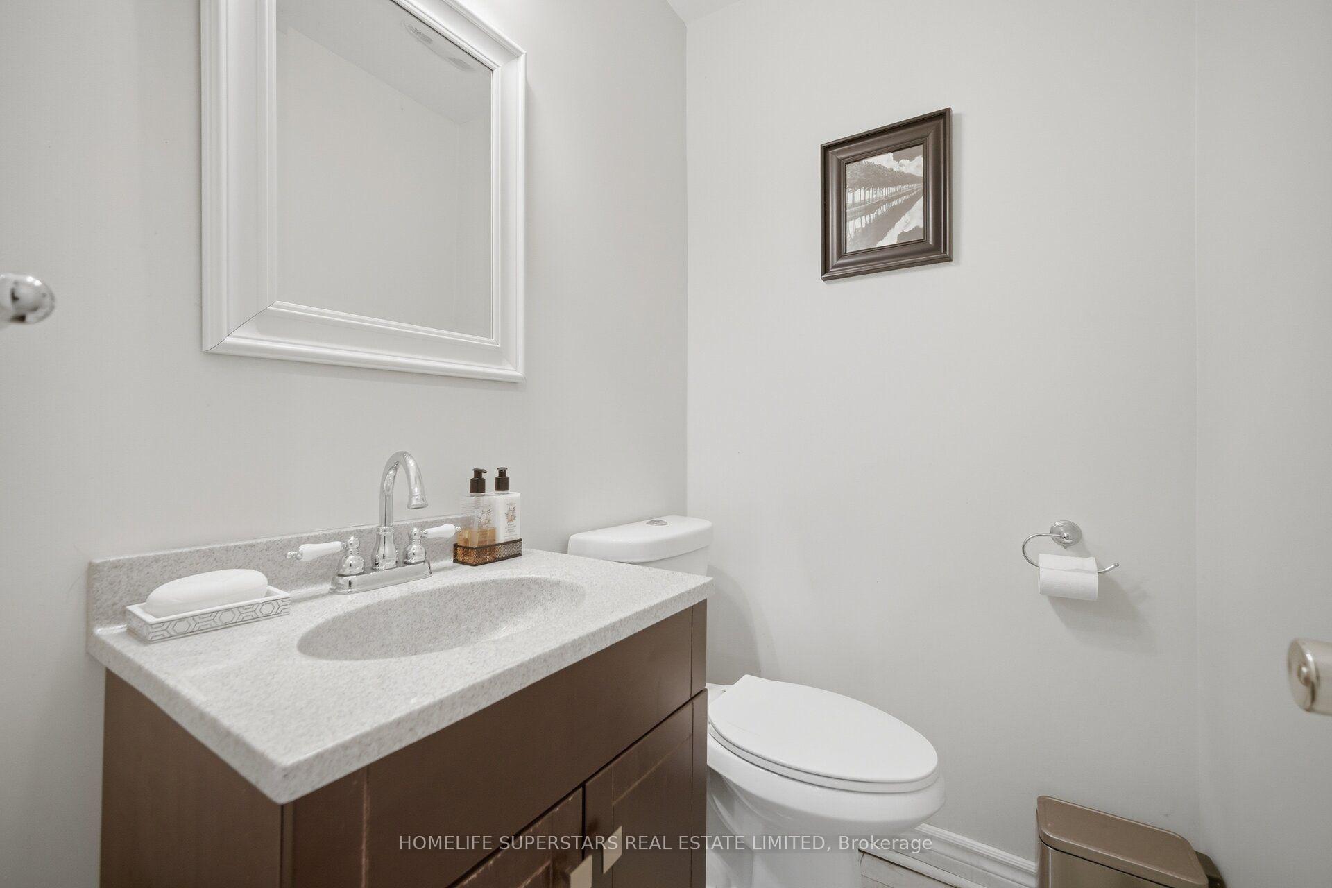 Photo 15 of 334 Woodsworth Road, North York, St. Andrew-Windfields — HOMEH