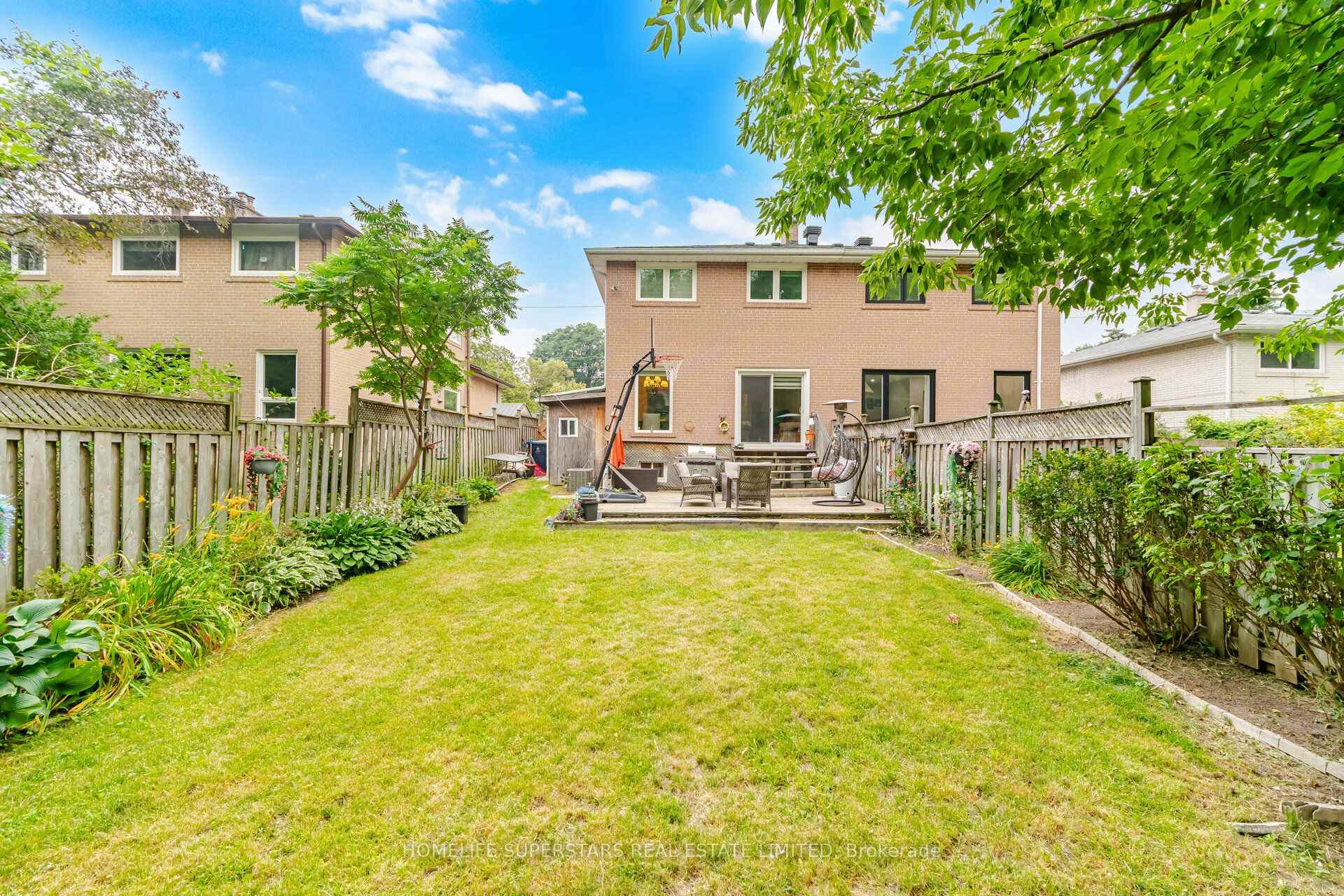 Photo 32 of 334 Woodsworth Road, North York, St. Andrew-Windfields — HOMEH