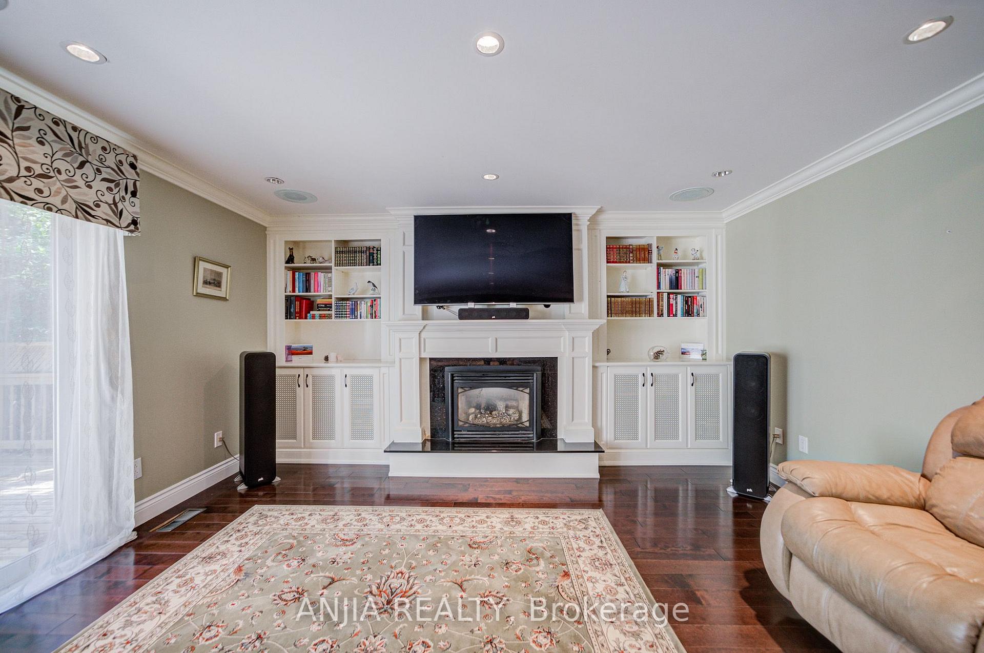 Photo 7 of 21 Princess Street, Markham, Vinegar Hill — HOMEH