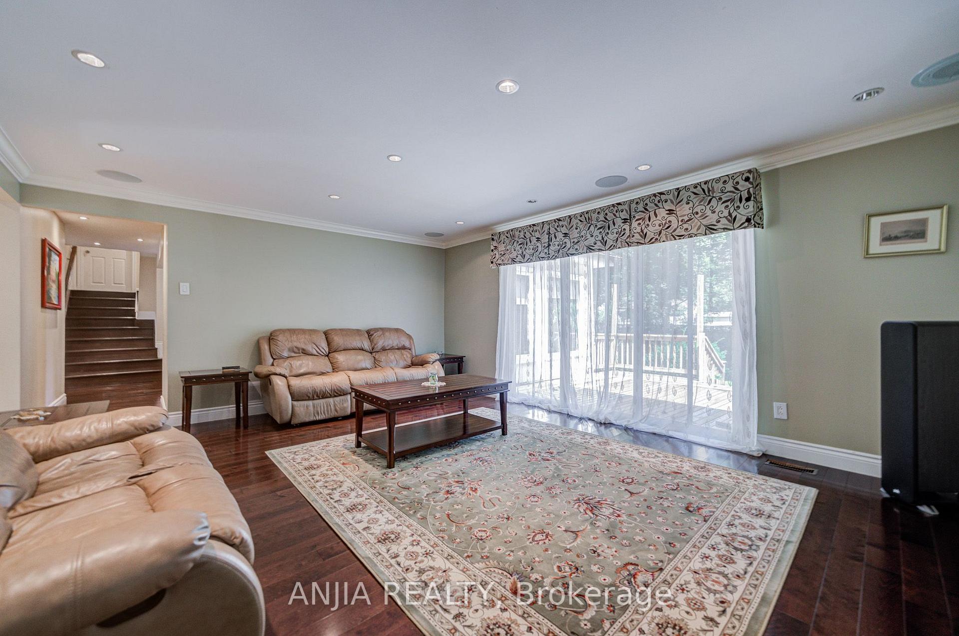Photo 8 of 21 Princess Street, Markham, Vinegar Hill — HOMEH