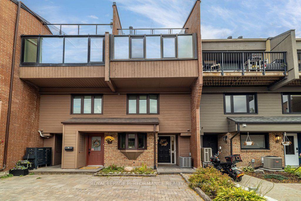Photo of Unit 2, 251 Bruyere Street