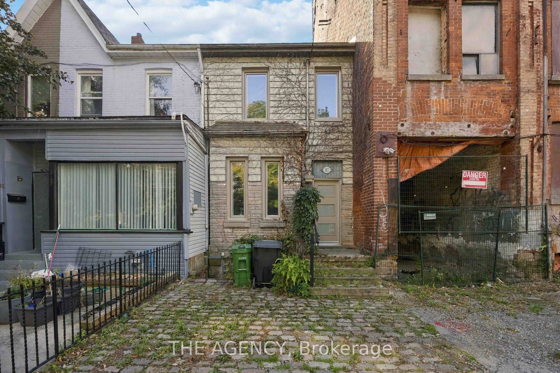 Photo of 87 Niagara Street