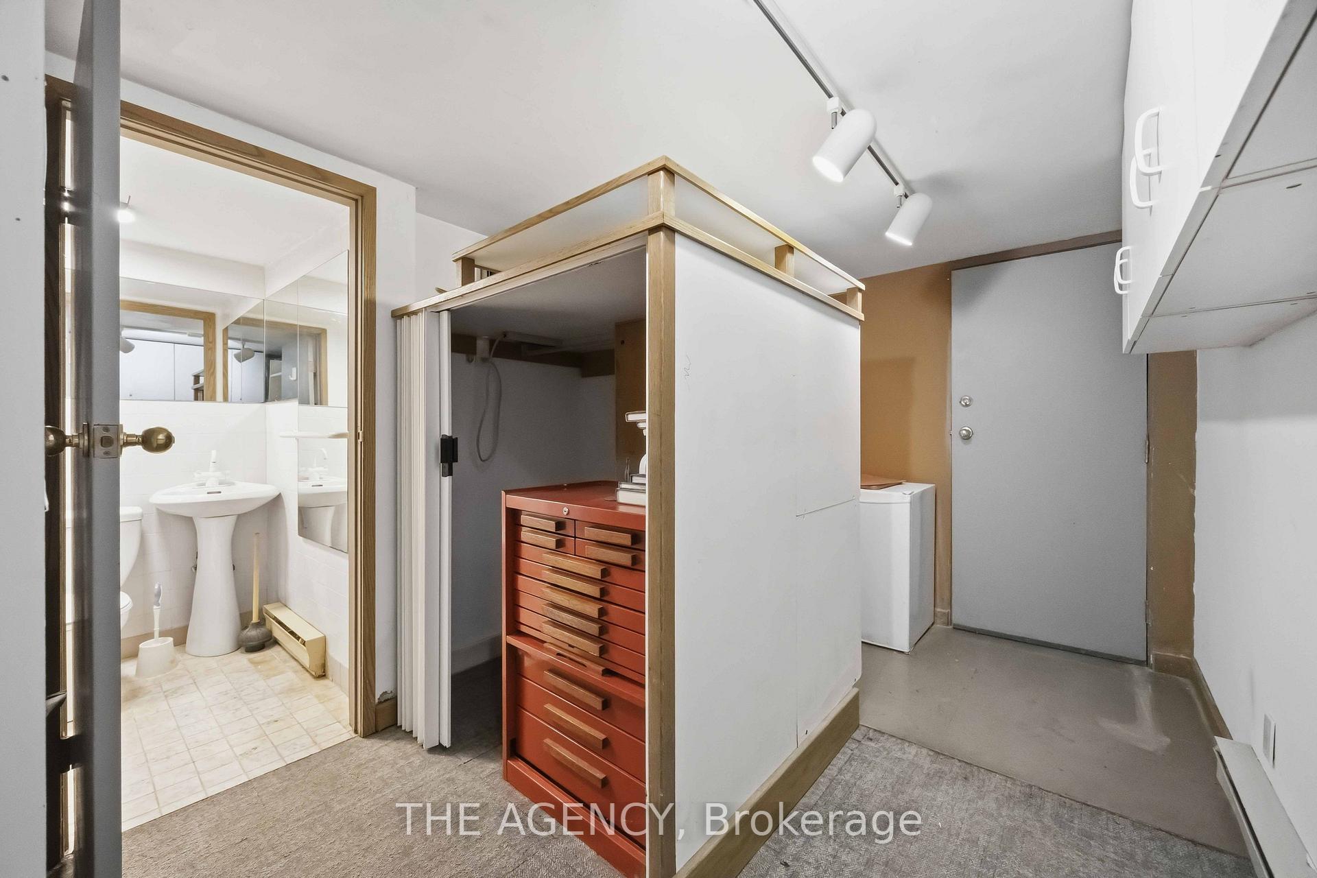 Photo 16 of 87 Niagara Street, Toronto, Niagara — HOMEH