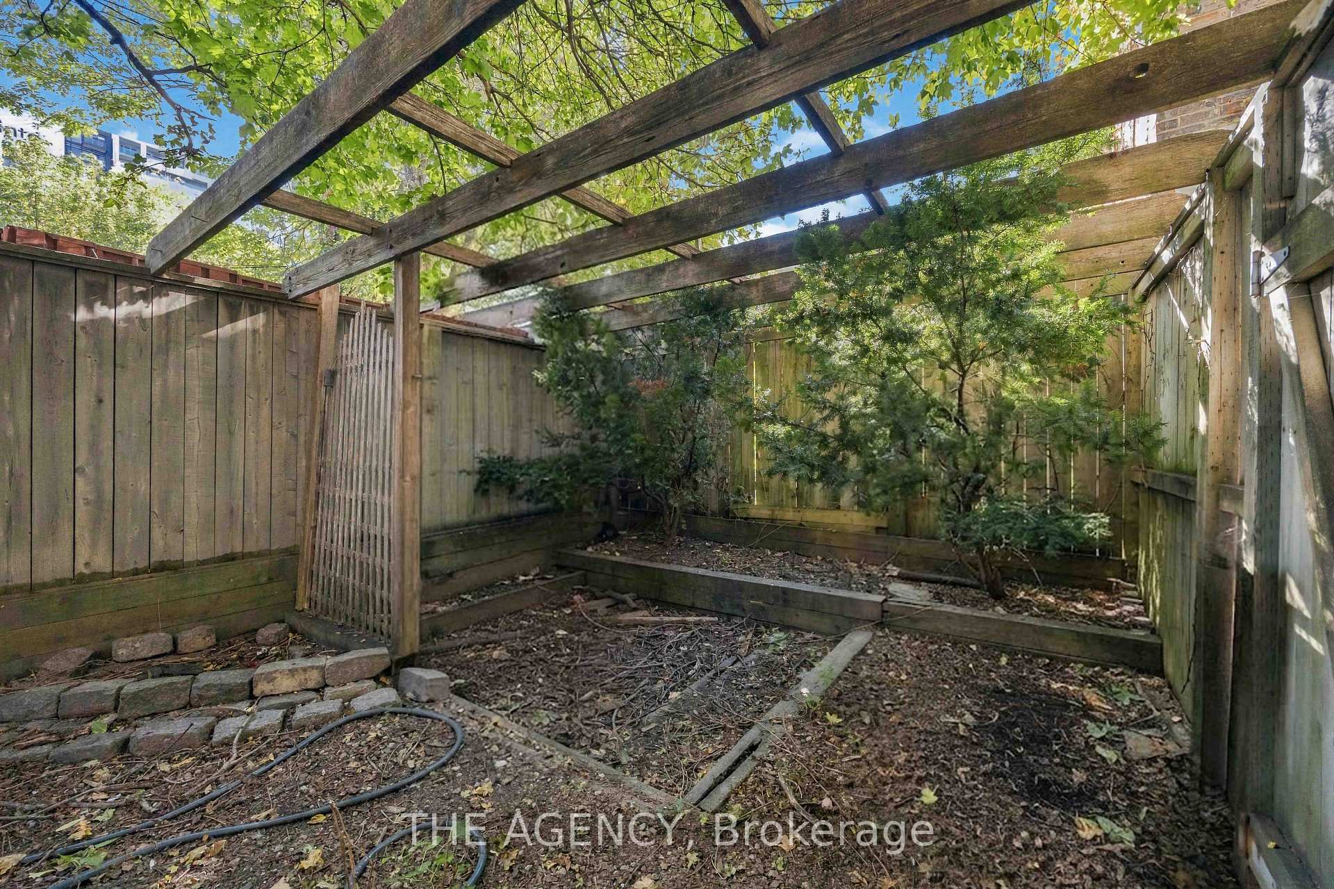 Photo 32 of 87 Niagara Street, Toronto, Niagara — HOMEH
