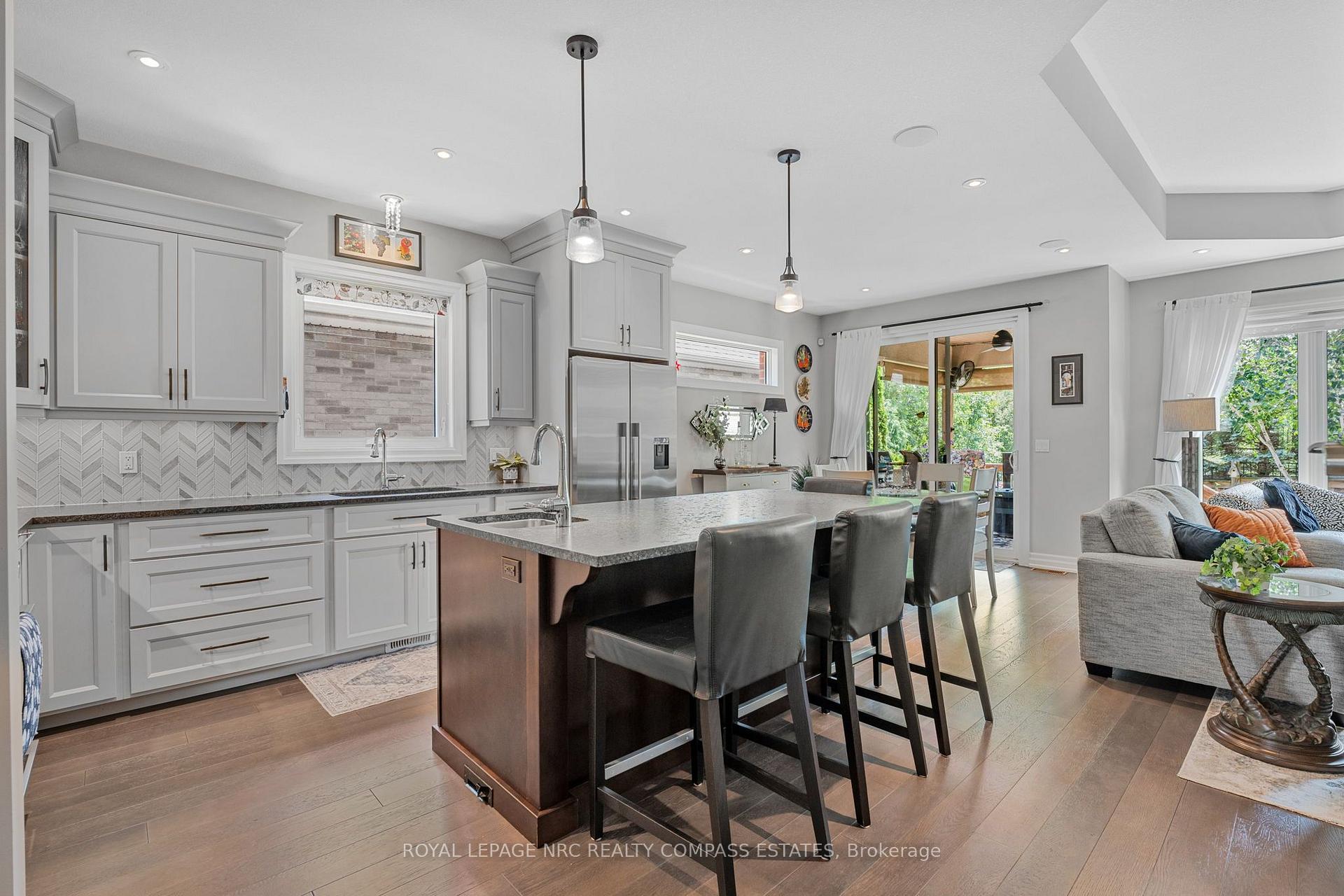 Photo 8 of 104 Brookhaven Court, Welland, West Welland — HOMEH