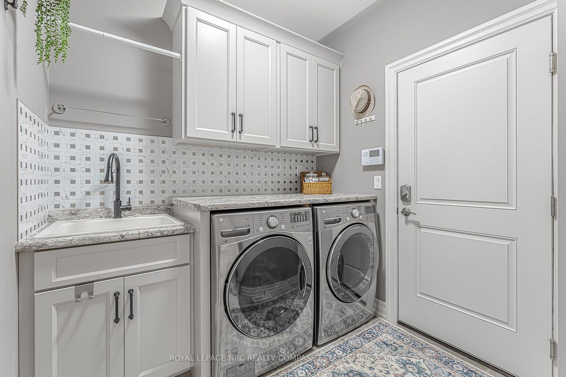 Photo 23 of 104 Brookhaven Court, Welland, West Welland — HOMEH