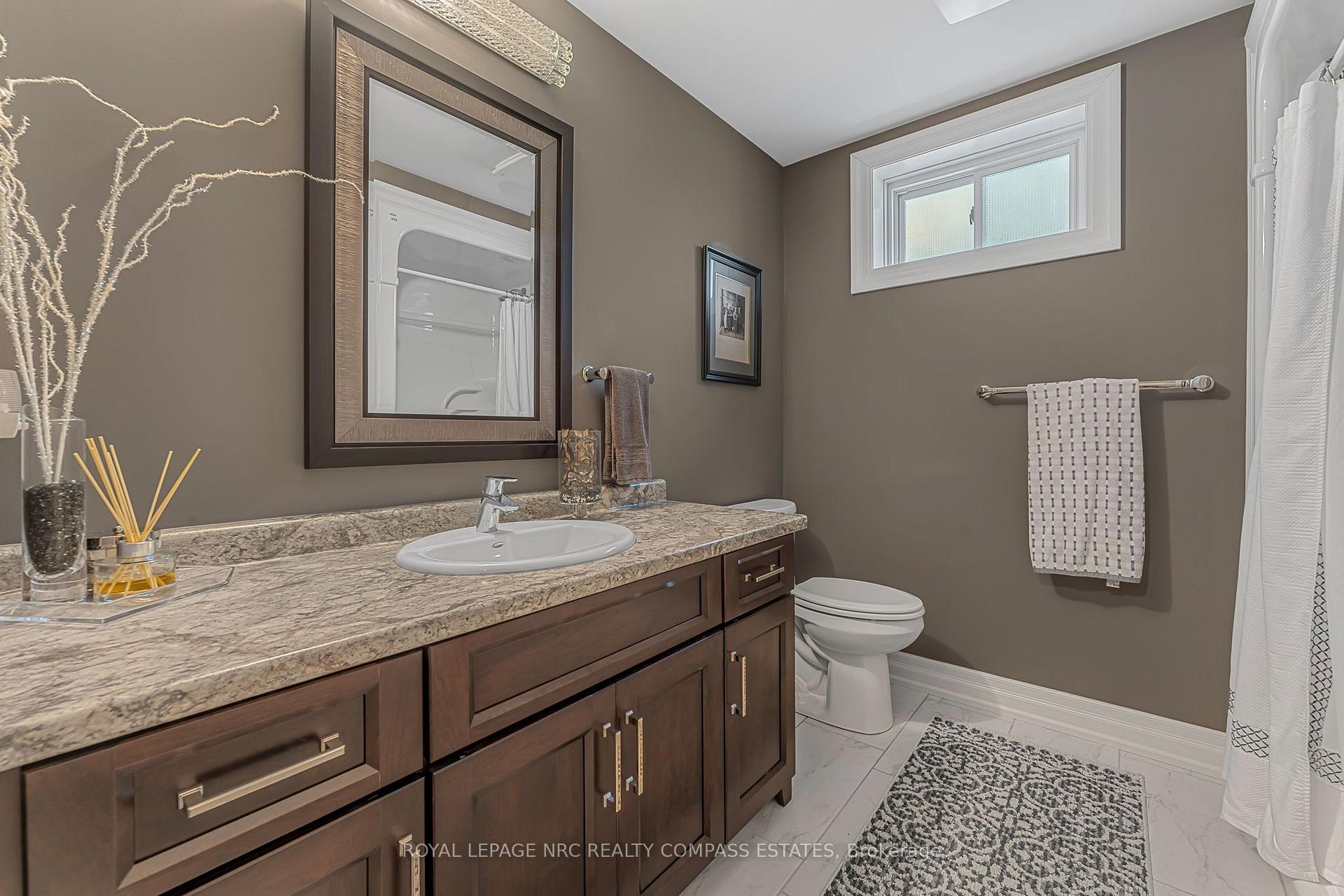 Photo 32 of 104 Brookhaven Court, Welland, West Welland — HOMEH