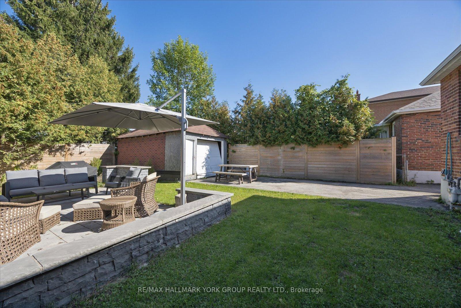 Photo 36 of 45 Seventeenth Street, Etobicoke, New Toronto — HOMEH