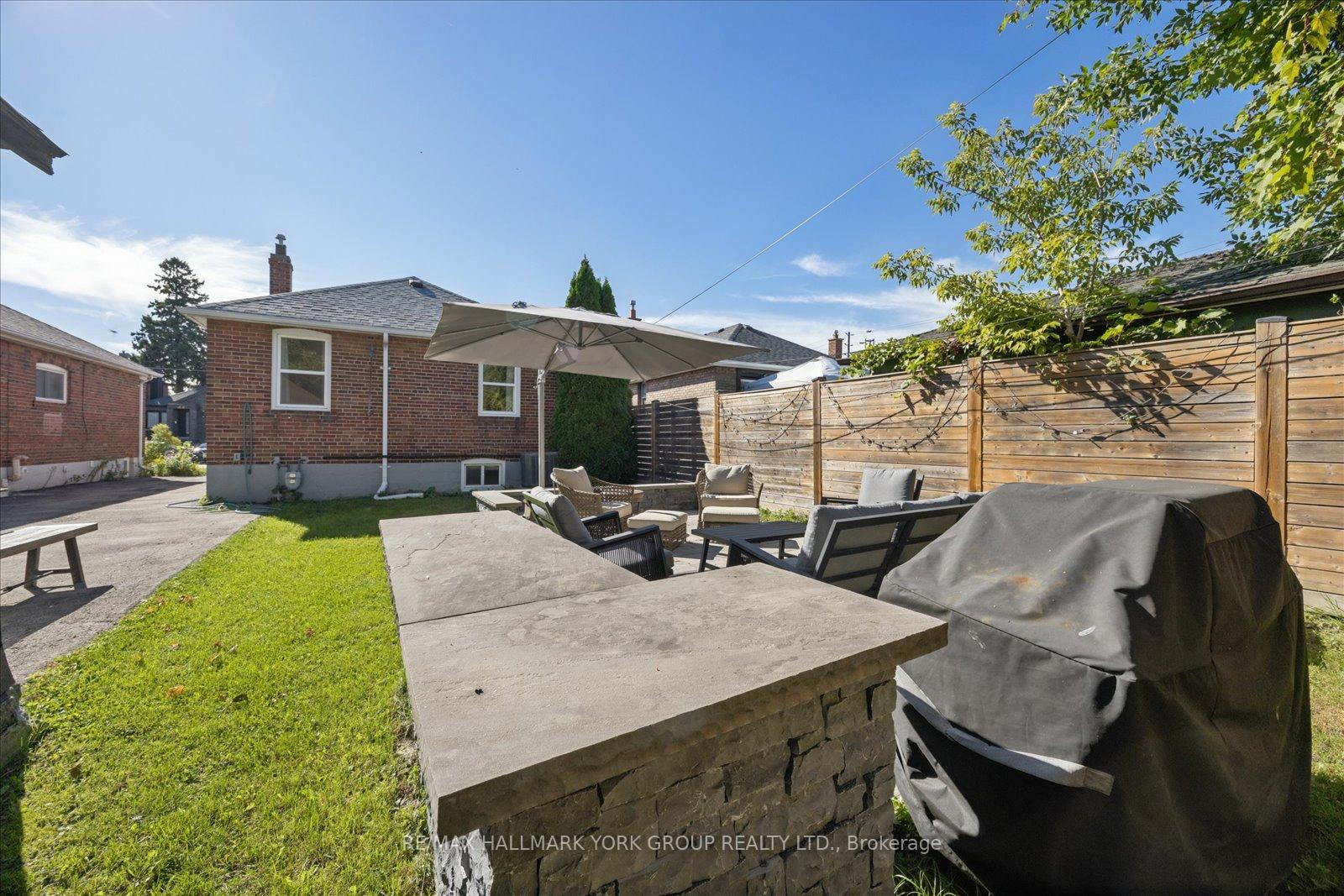 Photo 38 of 45 Seventeenth Street, Etobicoke, New Toronto — HOMEH