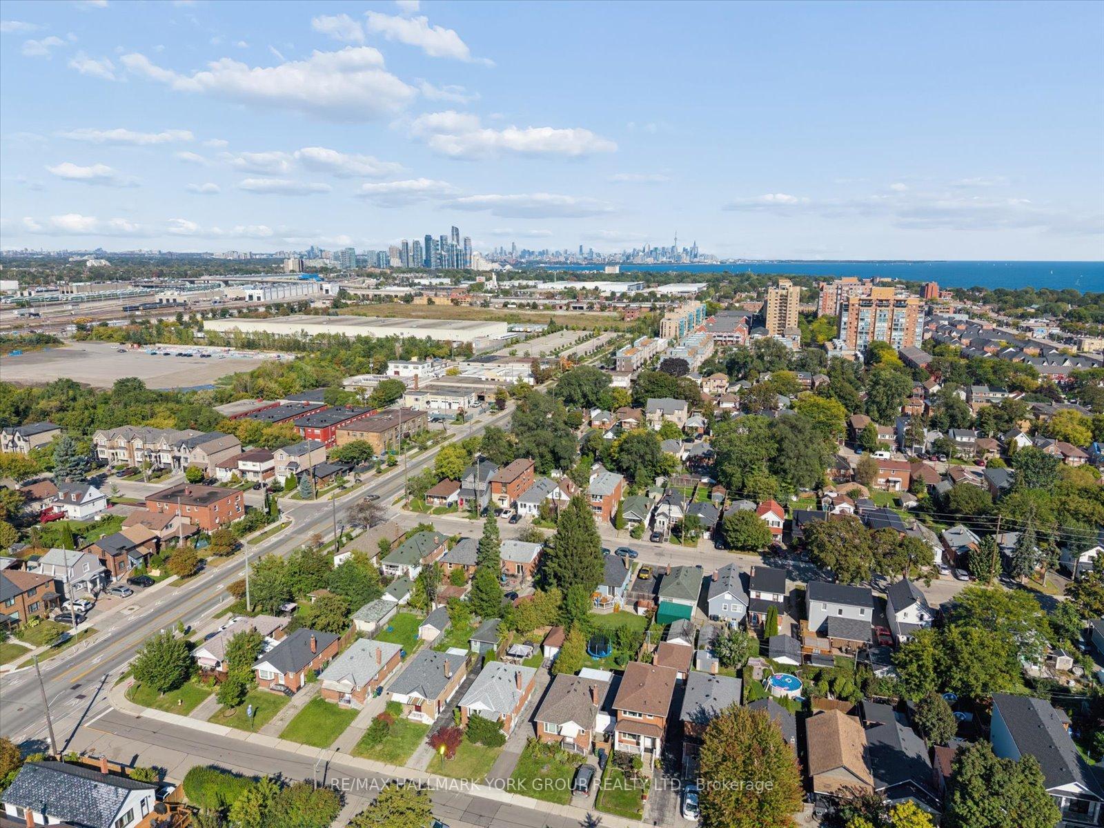 Photo 45 of 45 Seventeenth Street, Etobicoke, New Toronto — HOMEH
