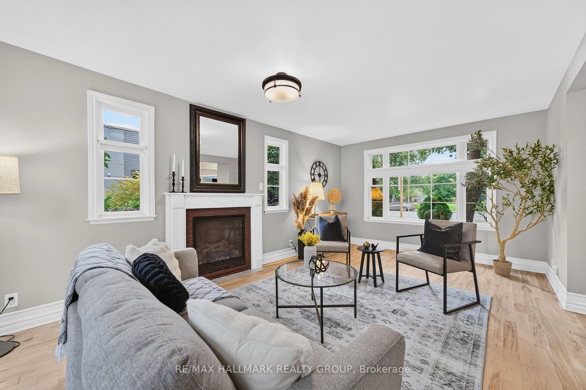 Photo 7 of 1608 Prince Of Wales Drive, Ottawa, Carleton Heights — HOMEH