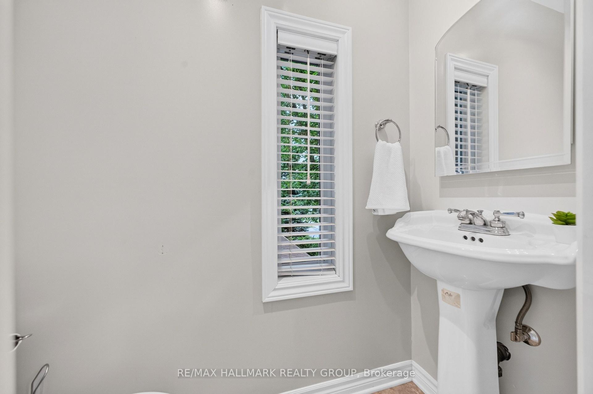 Photo 24 of 1608 Prince Of Wales Drive, Ottawa, Carleton Heights — HOMEH