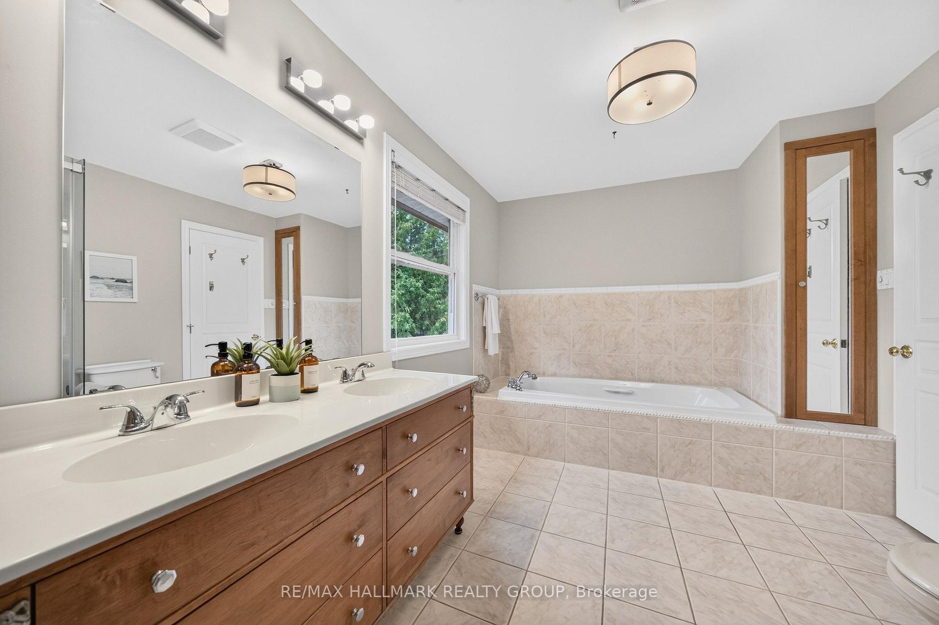 Photo 29 of 1608 Prince Of Wales Drive, Ottawa, Carleton Heights — HOMEH