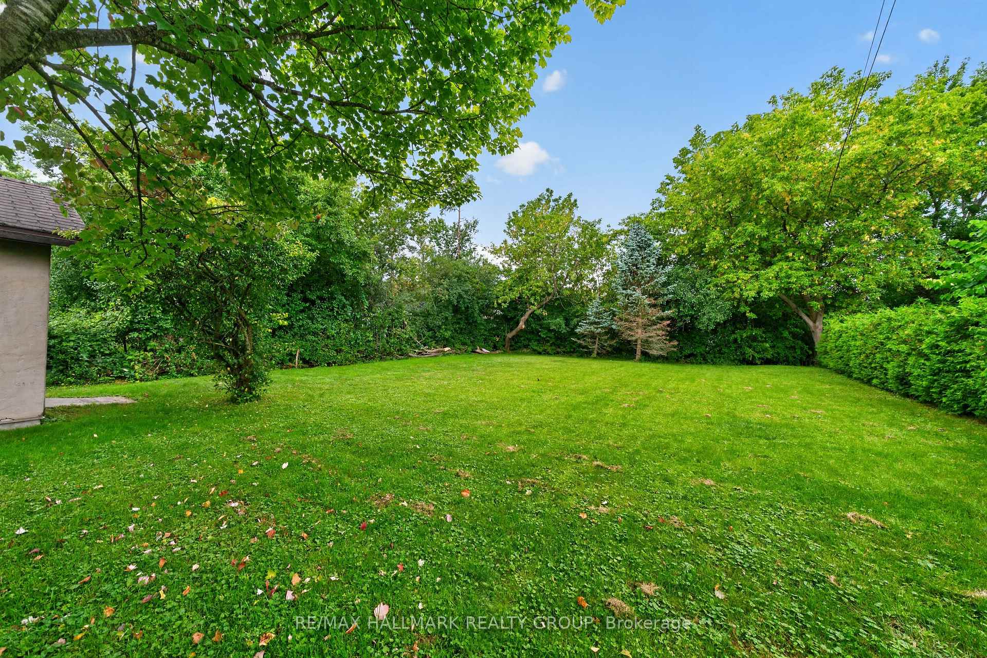 Photo 41 of 1608 Prince Of Wales Drive, Ottawa, Carleton Heights — HOMEH