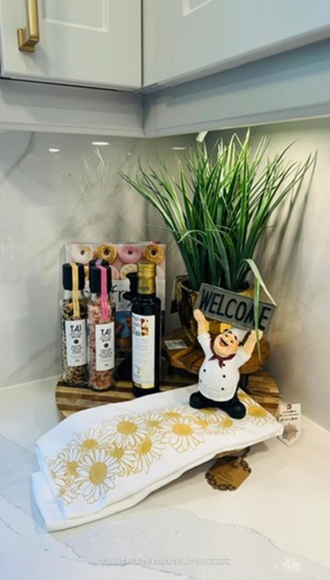 Photo 15 of 6111 Camgreen Circle, Mississauga, East Credit — HOMEH