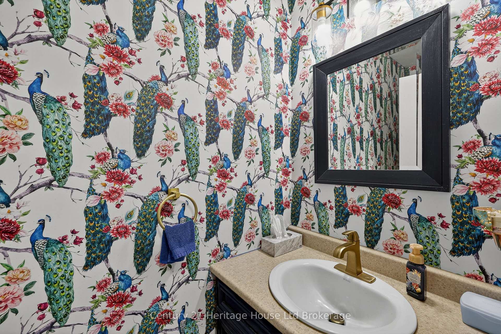 Photo 20 of 9 West Street N, Norwich, Springford — HOMEH