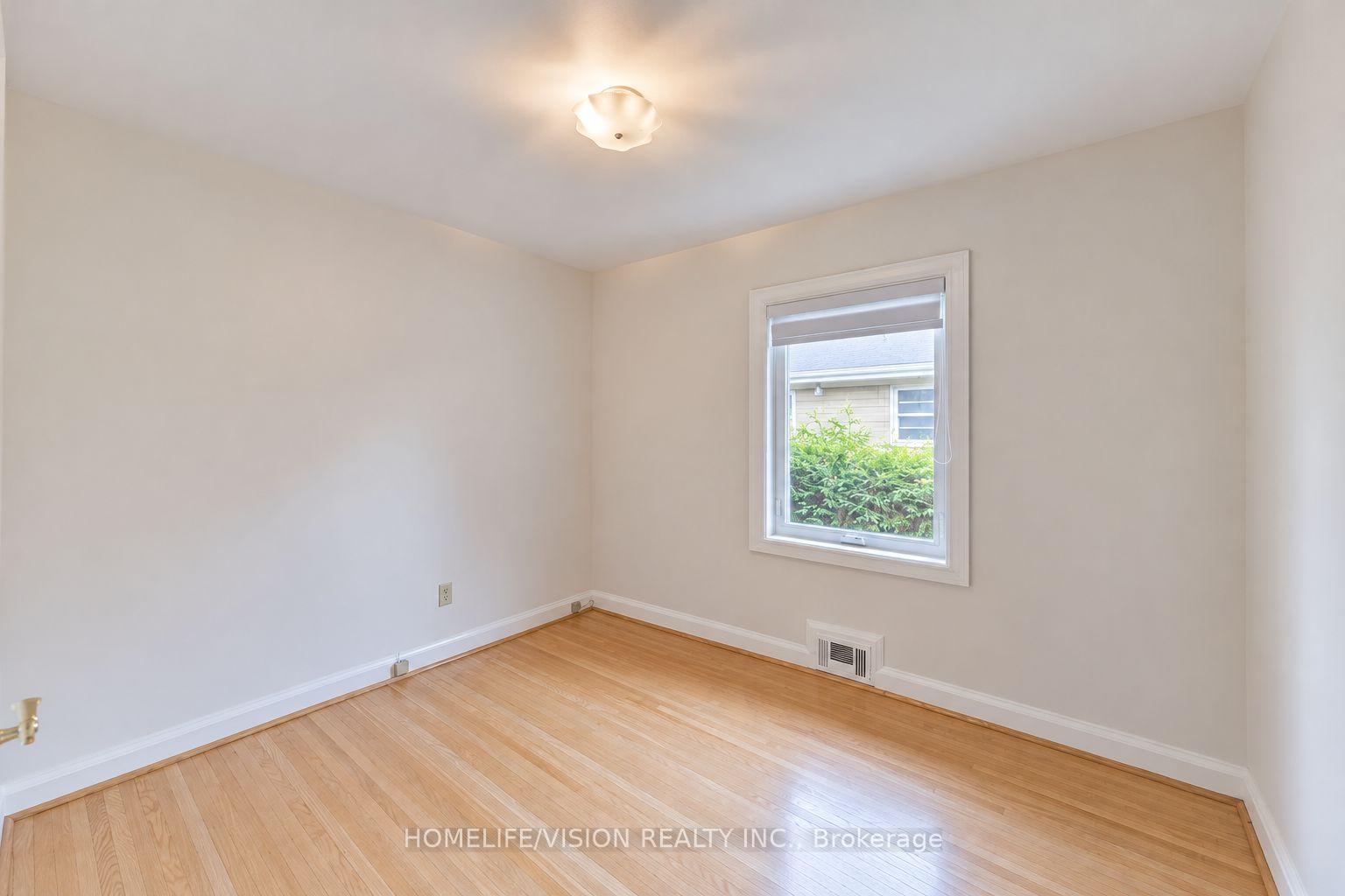 Photo 45 of 11 Larstone Avenue, Etobicoke, Stonegate-Queensway — HOMEH