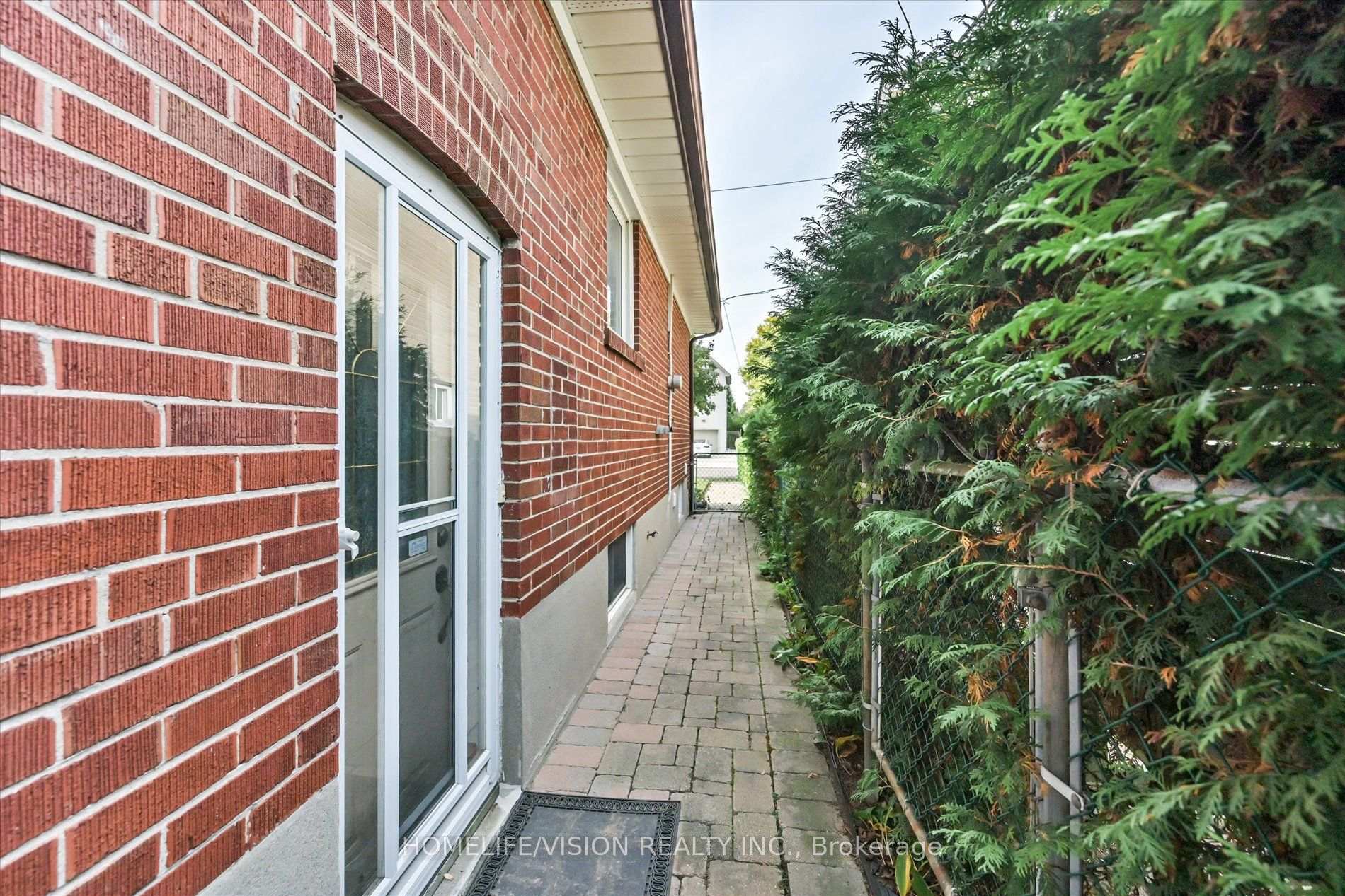 Photo 69 of 11 Larstone Avenue, Etobicoke, Stonegate-Queensway — HOMEH