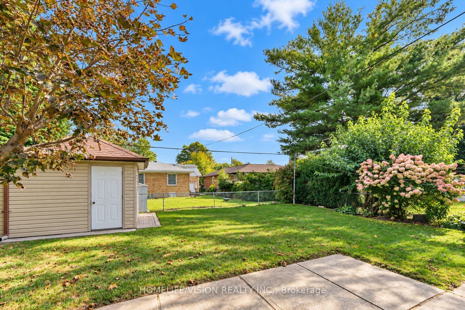 Photo 70 of 11 Larstone Avenue, Etobicoke, Stonegate-Queensway — HOMEH