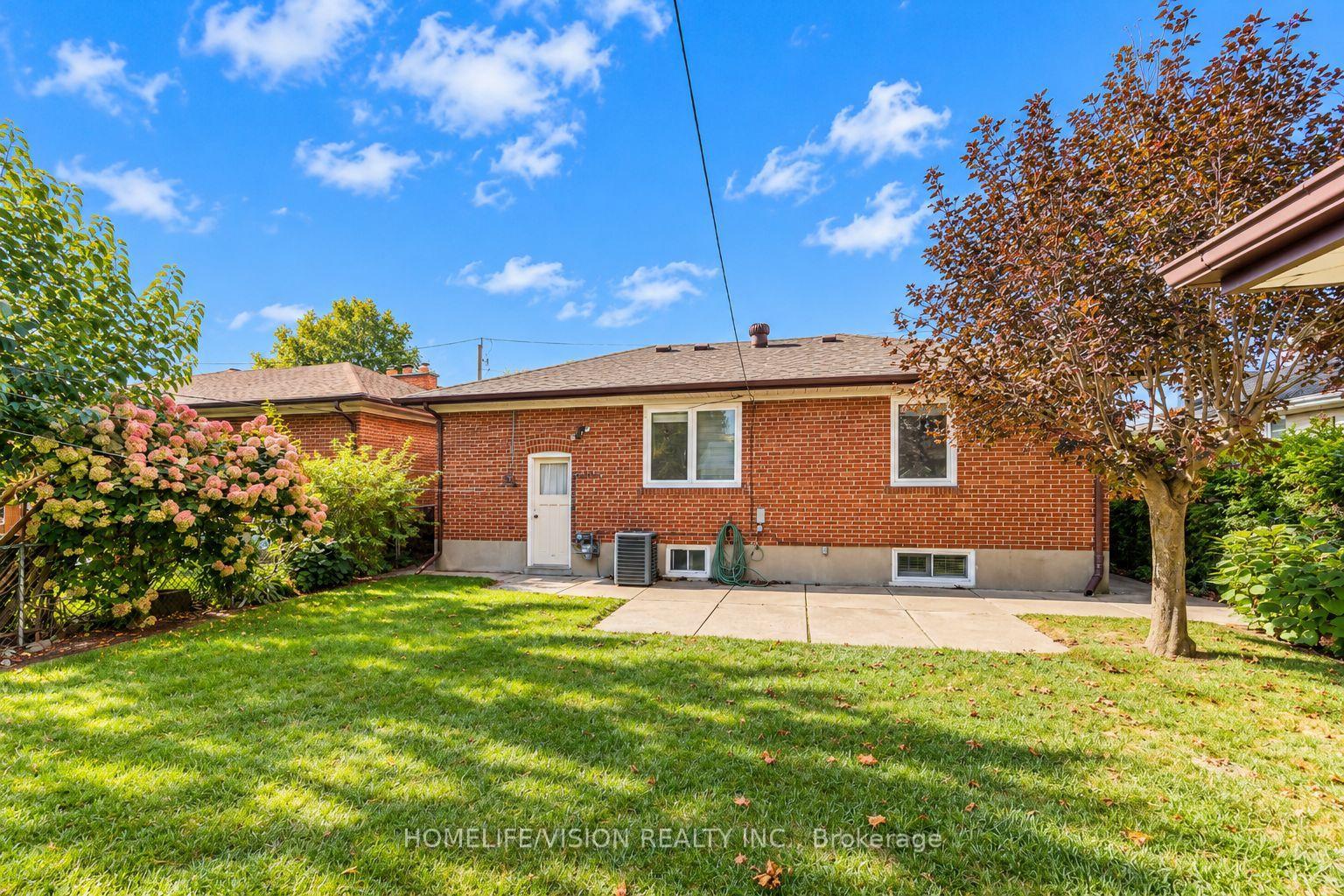 Photo 72 of 11 Larstone Avenue, Etobicoke, Stonegate-Queensway — HOMEH