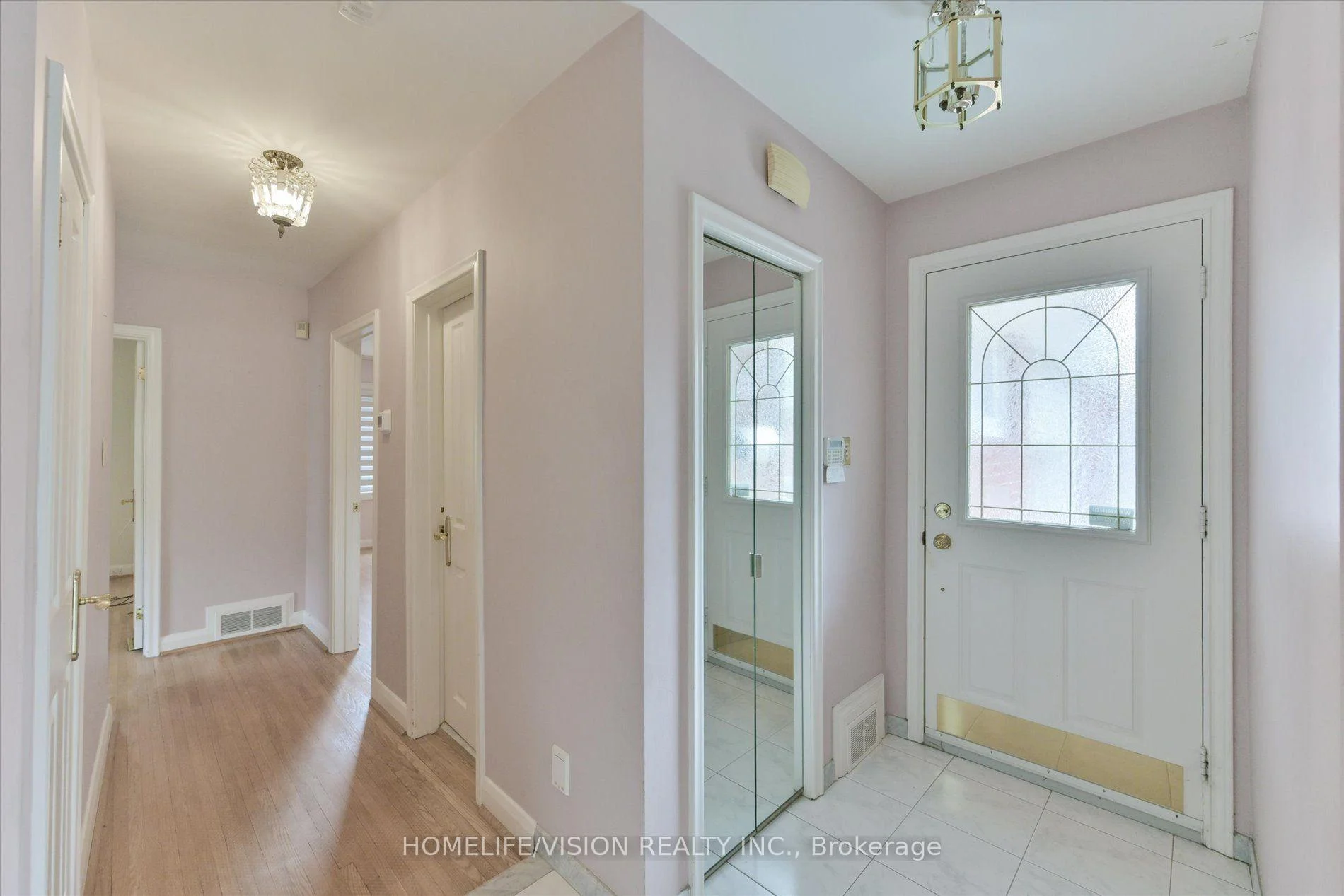 Photo 14 of 11 Larstone Avenue, Etobicoke, Stonegate-Queensway — HOMEH