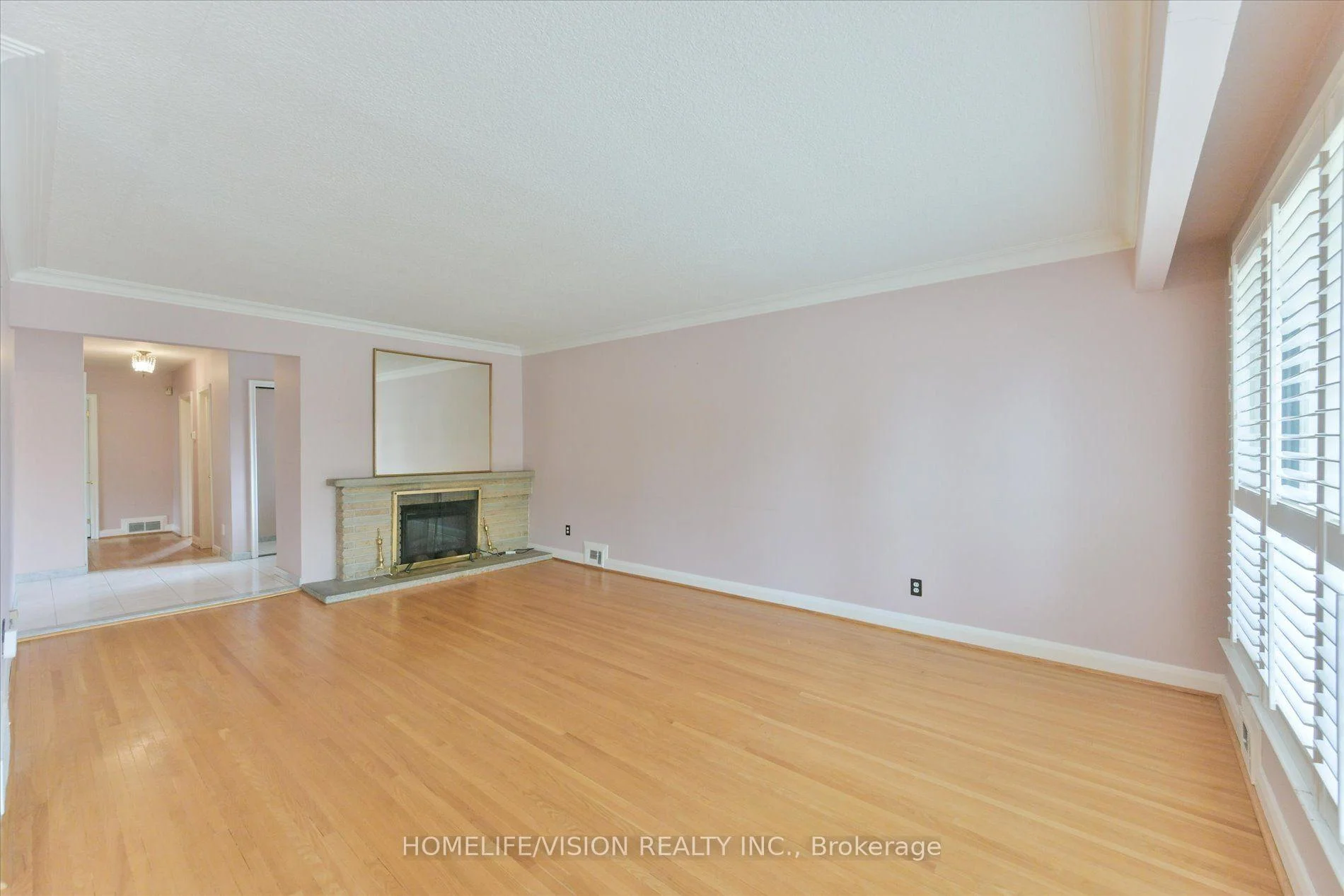 Photo 19 of 11 Larstone Avenue, Etobicoke, Stonegate-Queensway — HOMEH