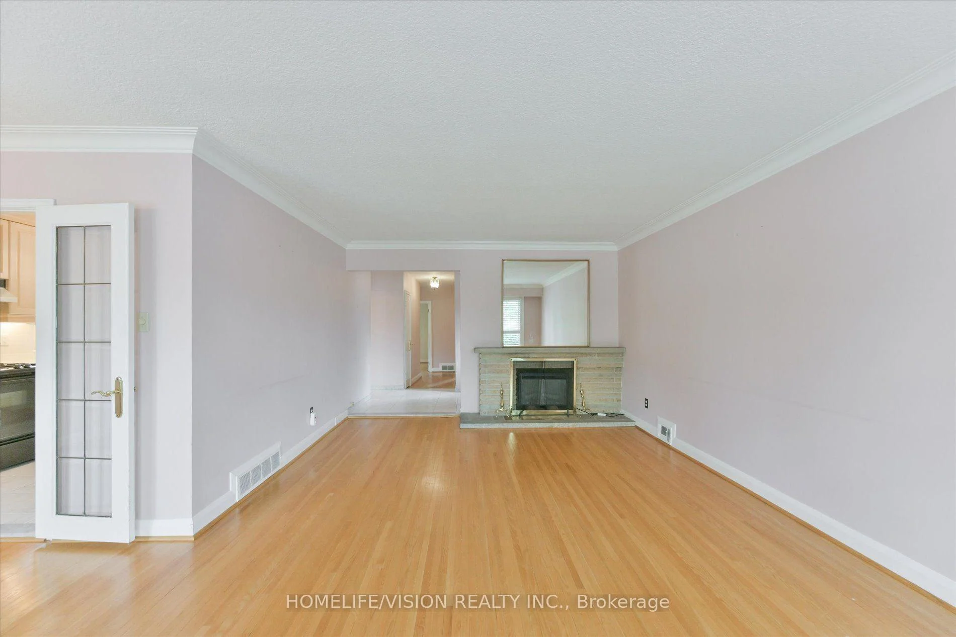Photo 26 of 11 Larstone Avenue, Etobicoke, Stonegate-Queensway — HOMEH