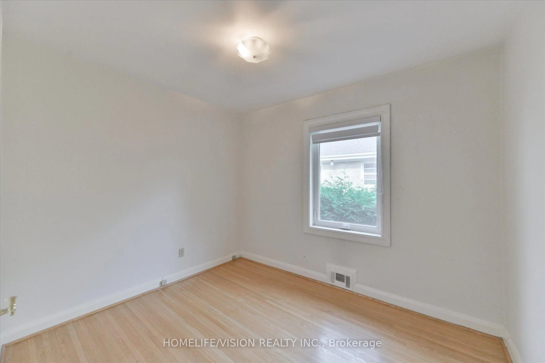 Photo 47 of 11 Larstone Avenue, Etobicoke, Stonegate-Queensway — HOMEH