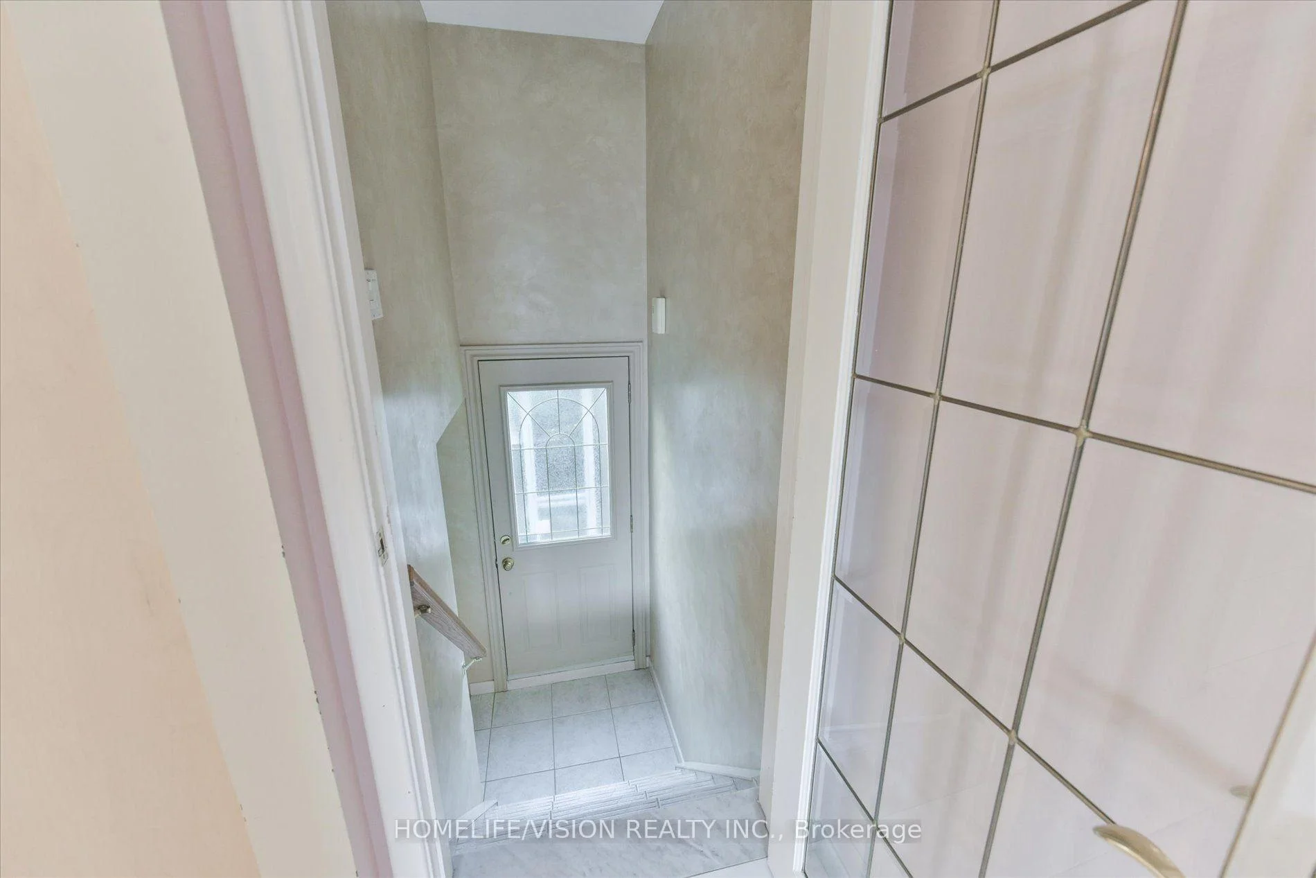 Photo 51 of 11 Larstone Avenue, Etobicoke, Stonegate-Queensway — HOMEH