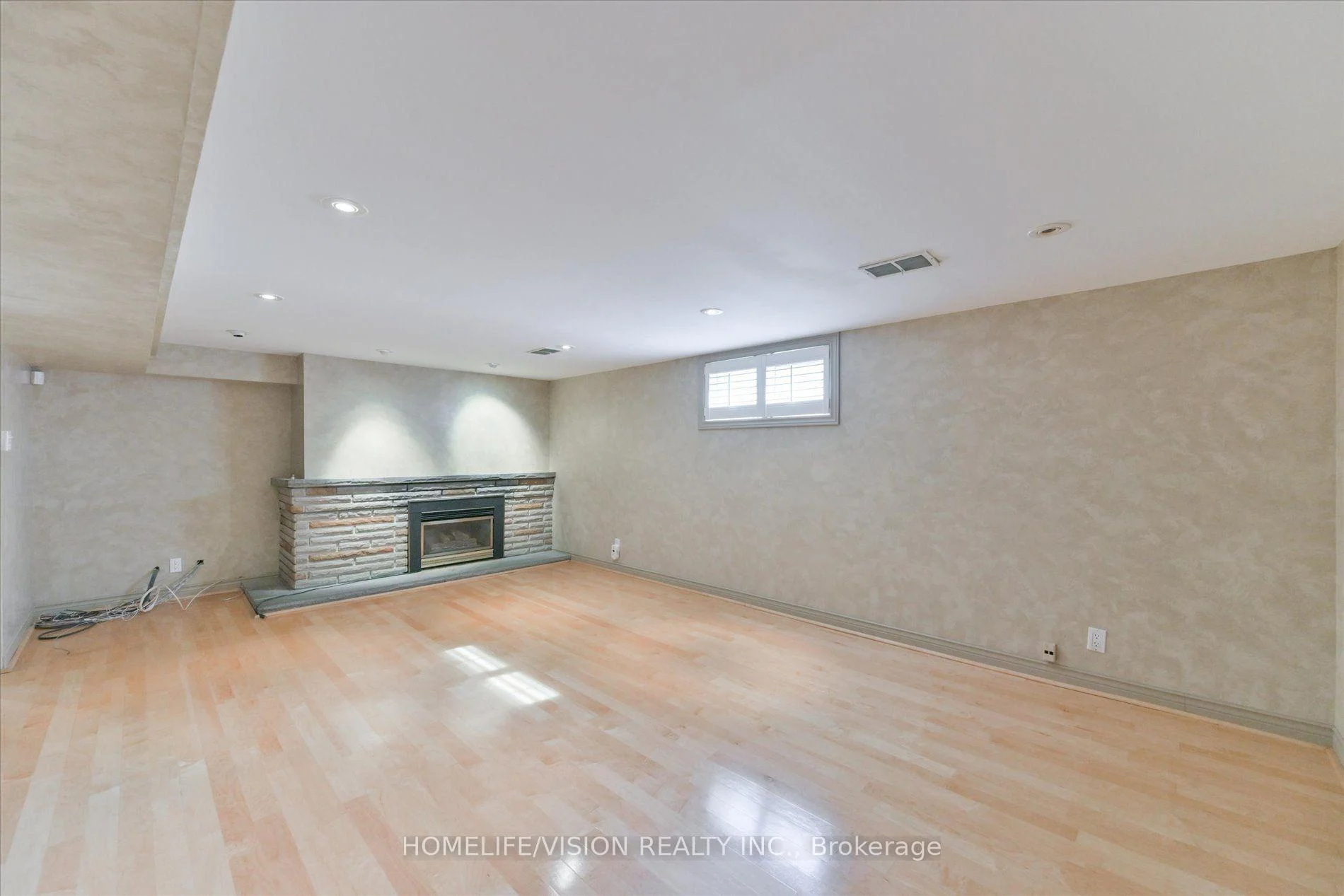 Photo 61 of 11 Larstone Avenue, Etobicoke, Stonegate-Queensway — HOMEH