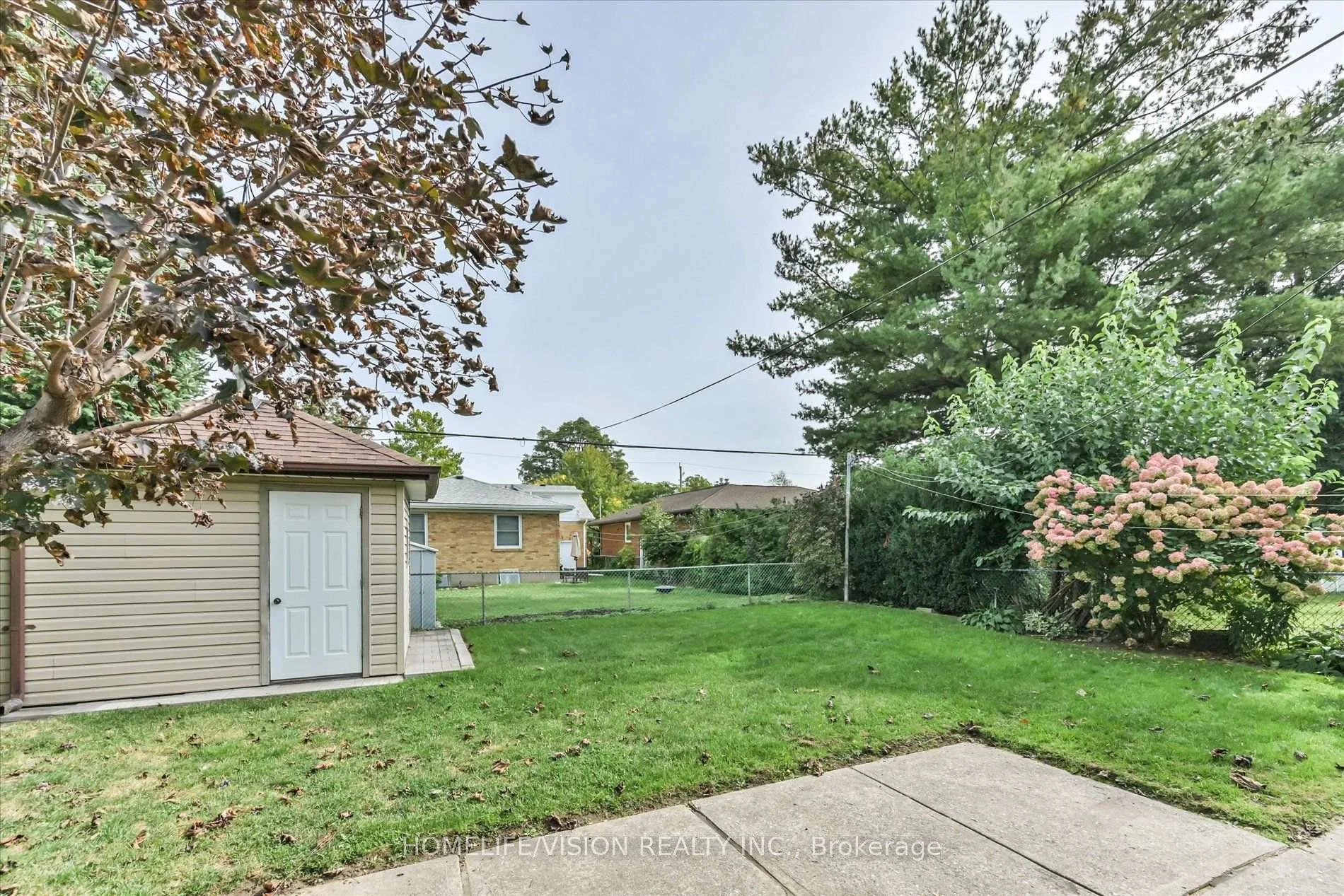 Photo 71 of 11 Larstone Avenue, Etobicoke, Stonegate-Queensway — HOMEH