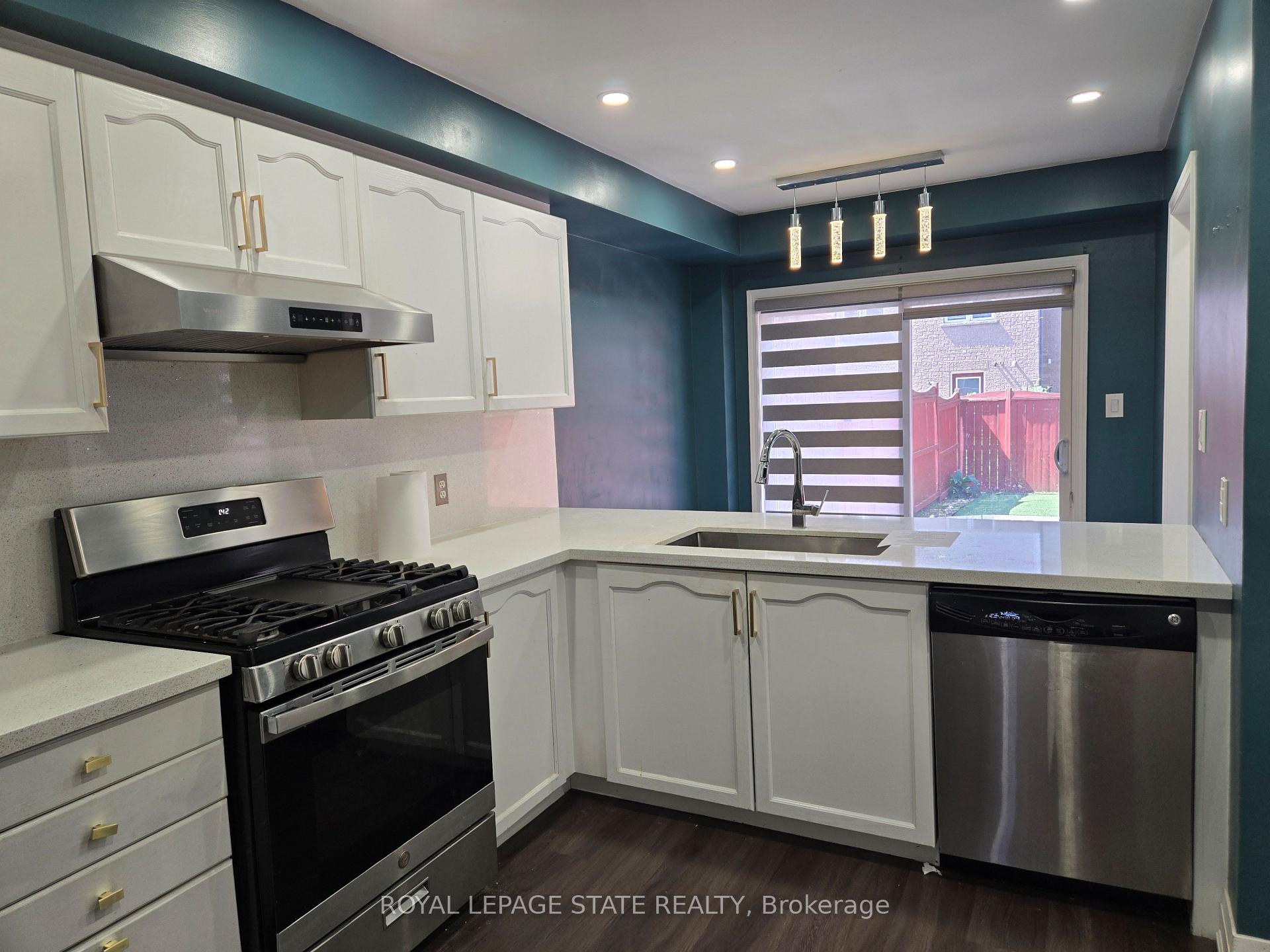 Photo 15 of 39 Newport Crescent, Hamilton, Crerar — HOMEH