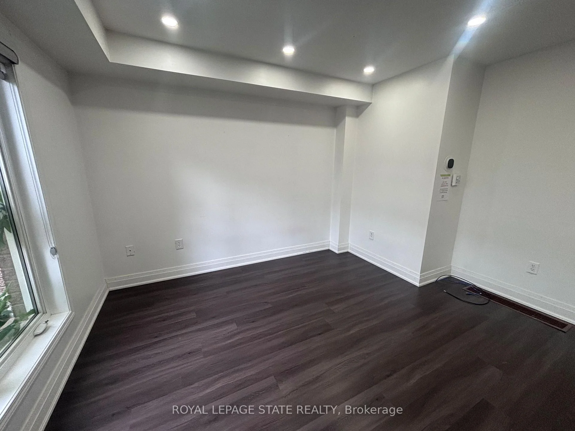 Photo 12 of 39 Newport Crescent, Hamilton, Crerar — HOMEH