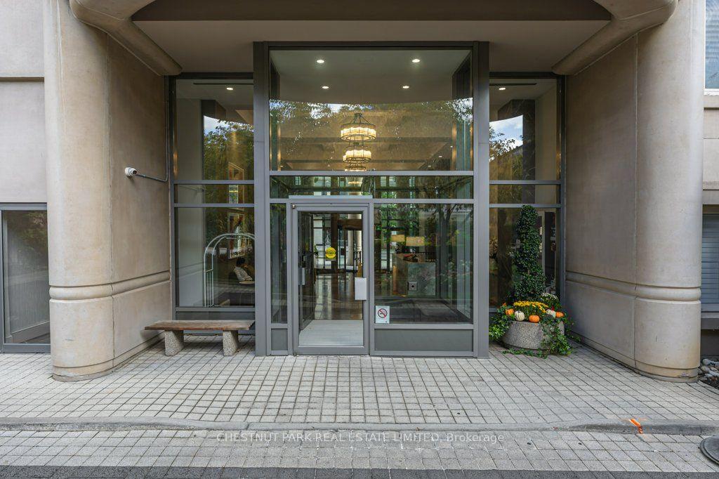 Photo 2 of Unit 512, 1 Balmoral Avenue, Toronto, Yonge-St. Clair — HOMEH