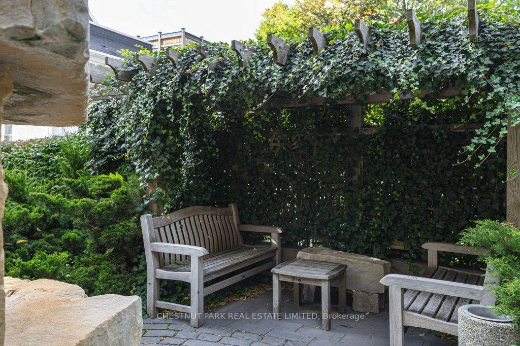 Photo 5 of Unit 512, 1 Balmoral Avenue, Toronto, Yonge-St. Clair — HOMEH