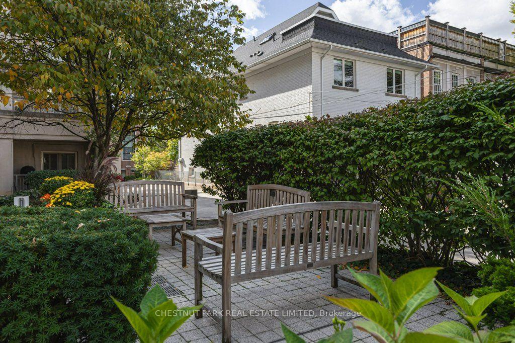 Photo 6 of Unit 512, 1 Balmoral Avenue, Toronto, Yonge-St. Clair — HOMEH